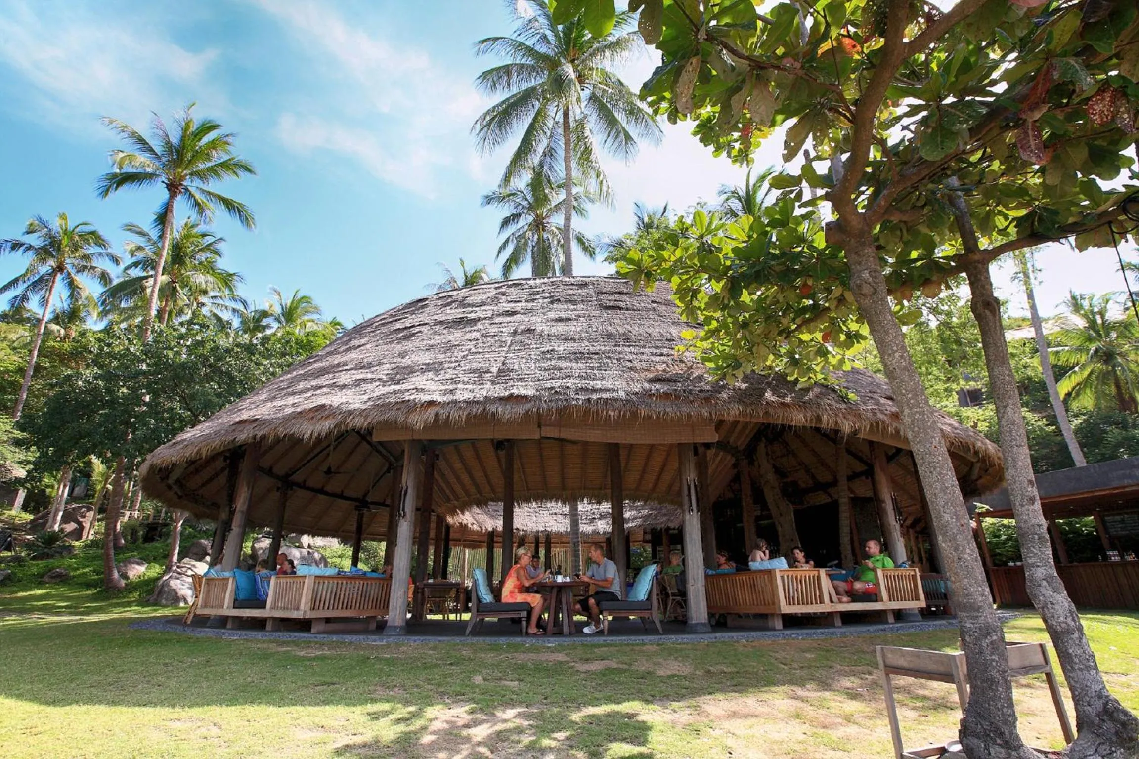 Restaurant/places to eat in Haadtien Beach Resort