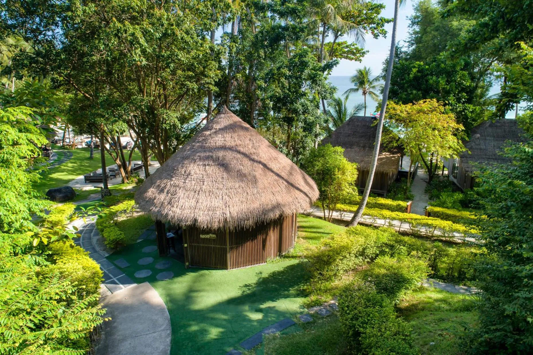 Lobby or reception in Haadtien Beach Resort