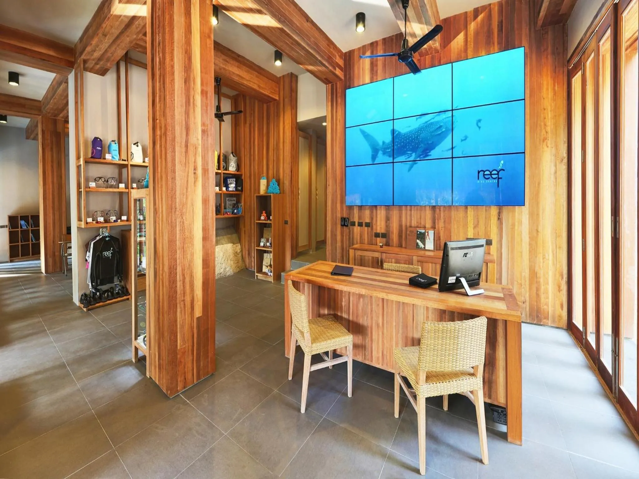 Snorkeling in Haadtien Beach Resort