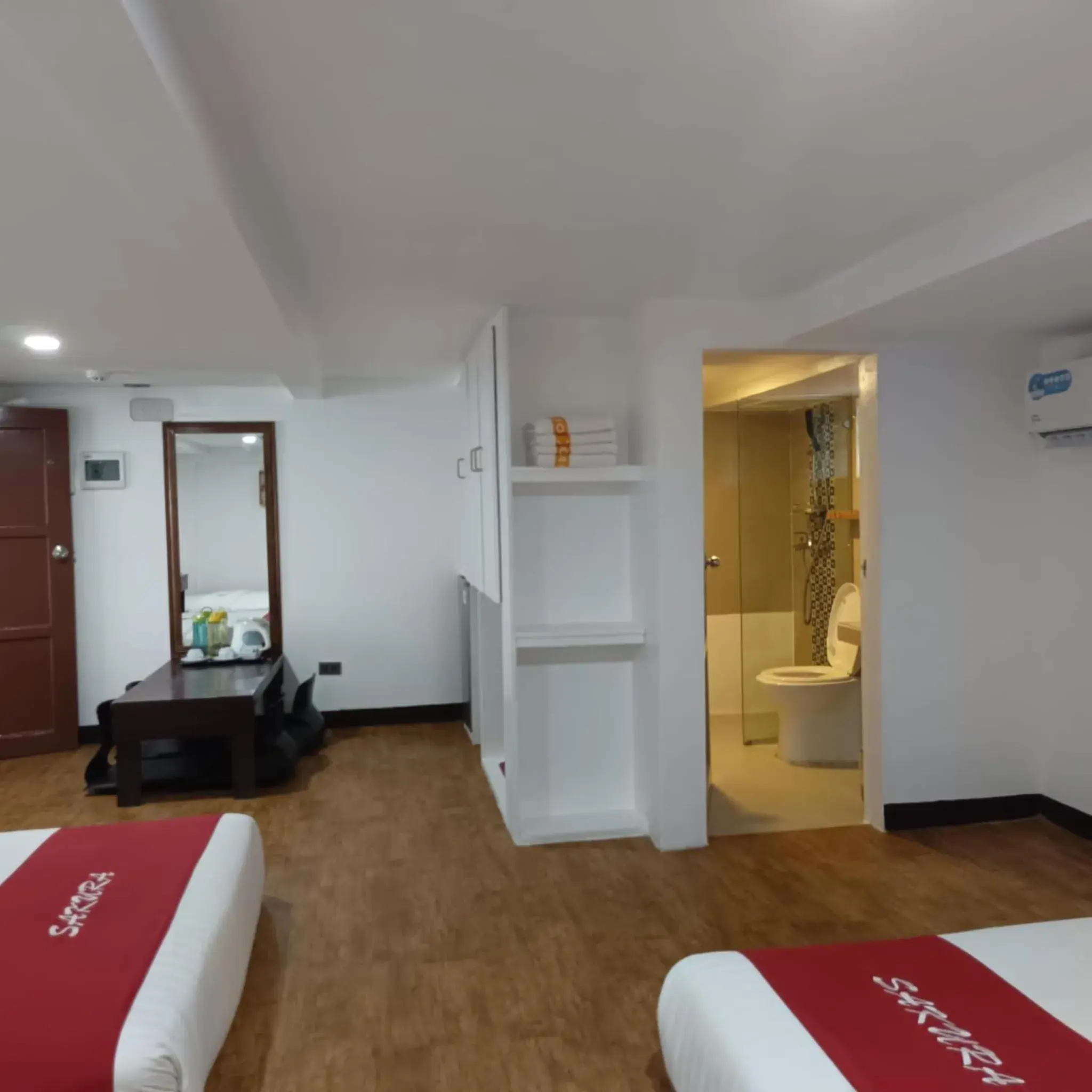 Japanese-Style Quadruple Room in IL Mare Sakura Resort Boracay Japanese-Style Quadruple Room in IL Mare Sakura Resort Boracay