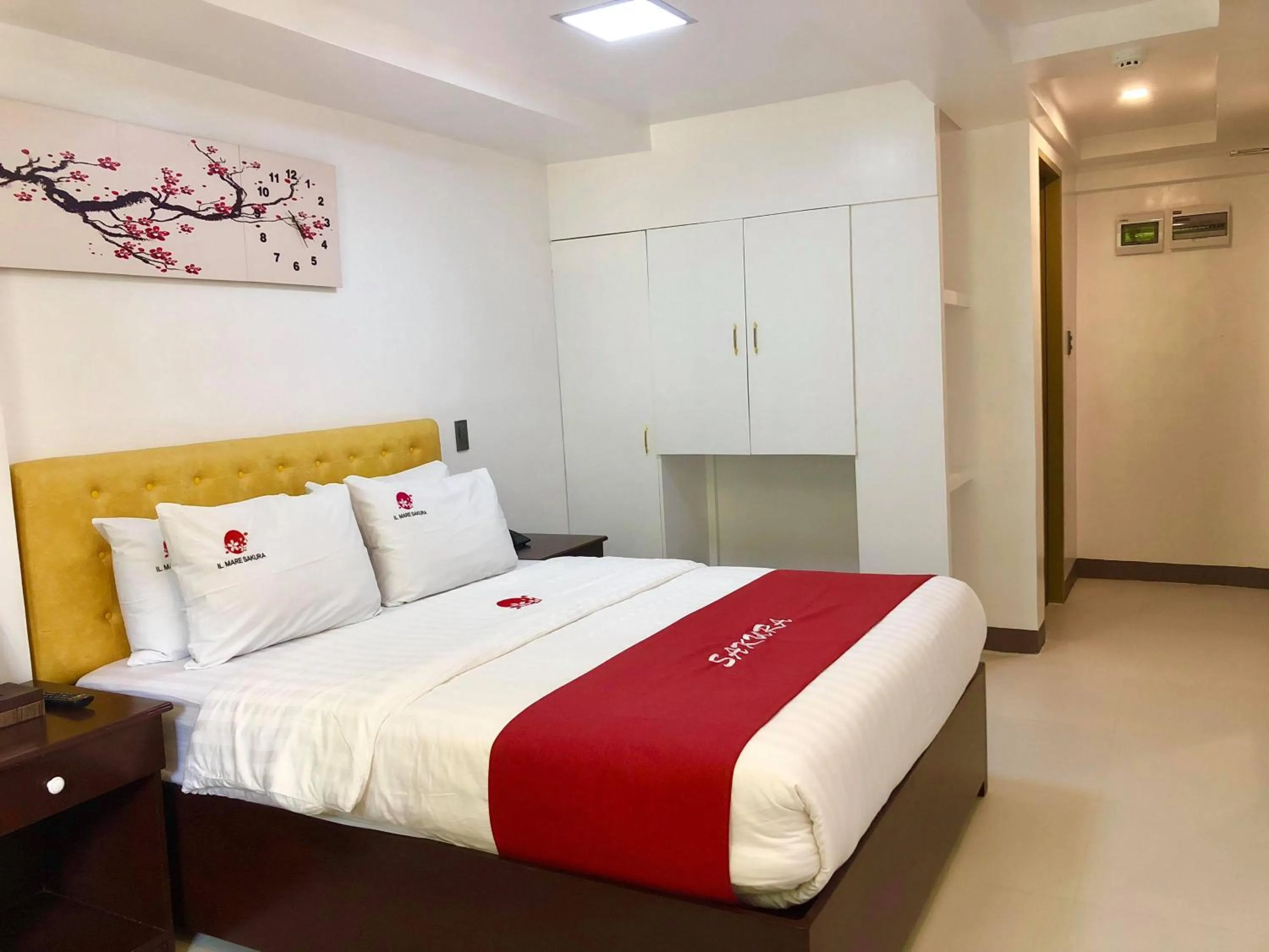 Bed in IL Mare Sakura Resort Boracay