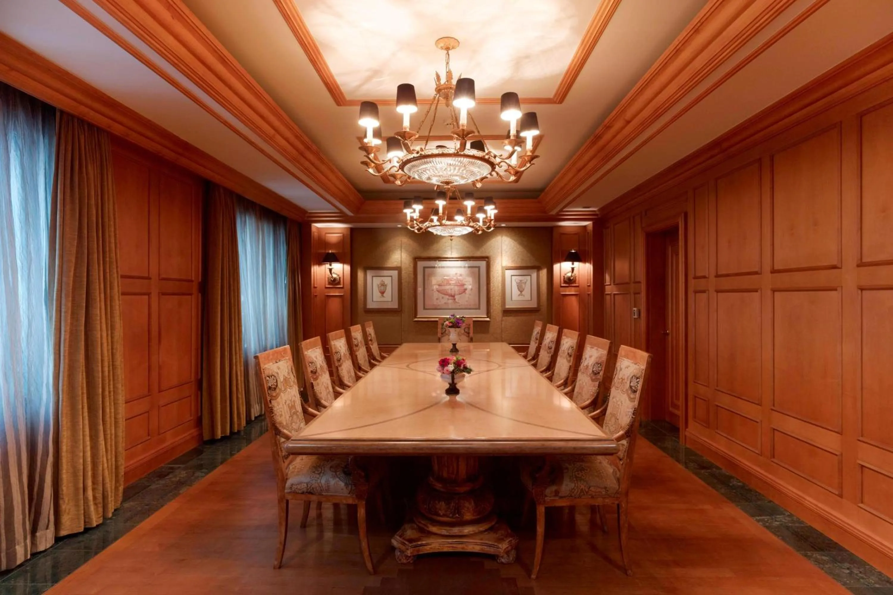 Photo of the whole room in THE PLAZA Seoul, Autograph Collection