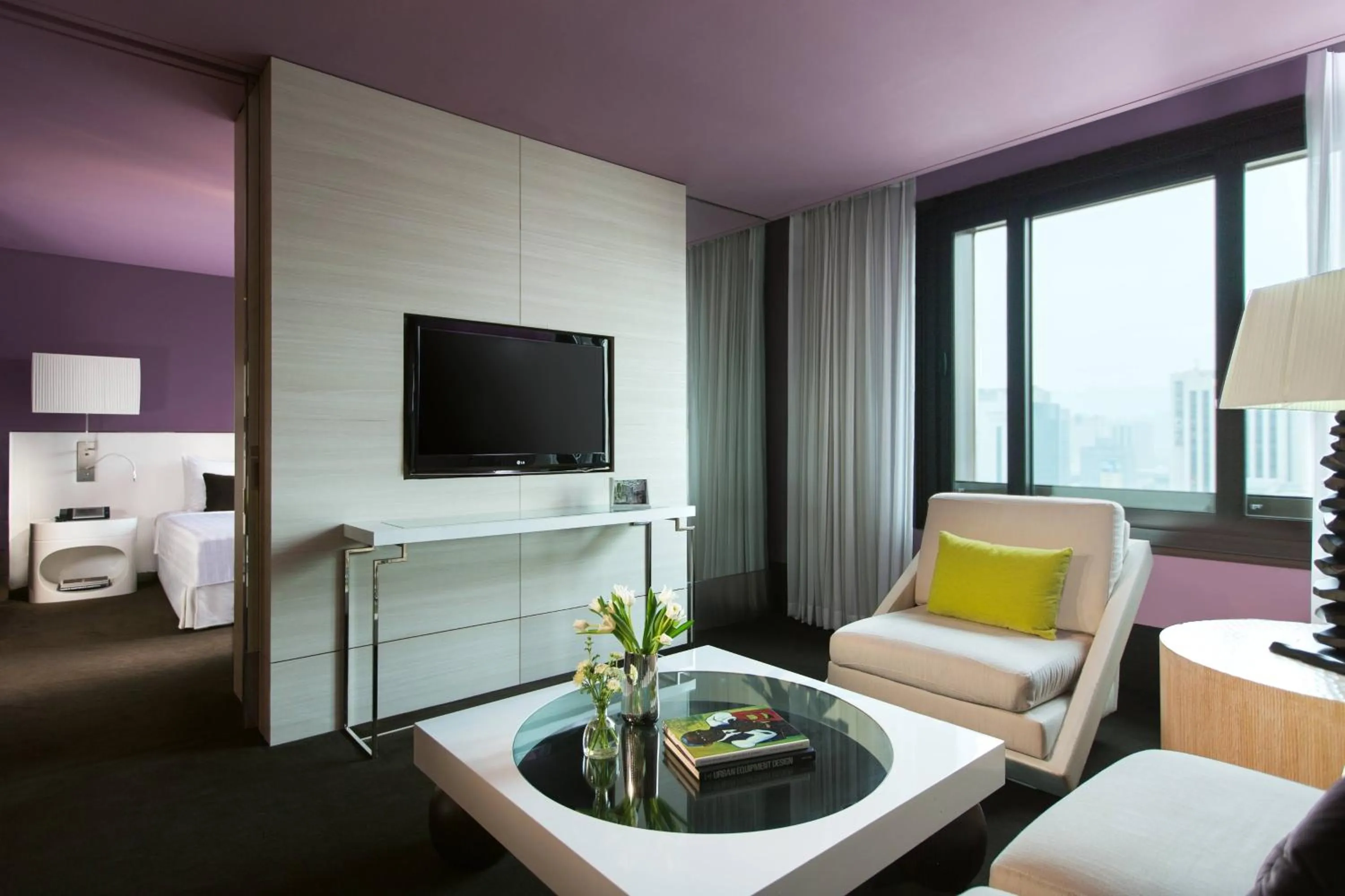 Living room in THE PLAZA Seoul, Autograph Collection