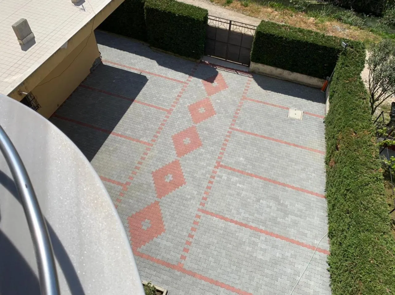 Garden view in Apartments Vila Cala