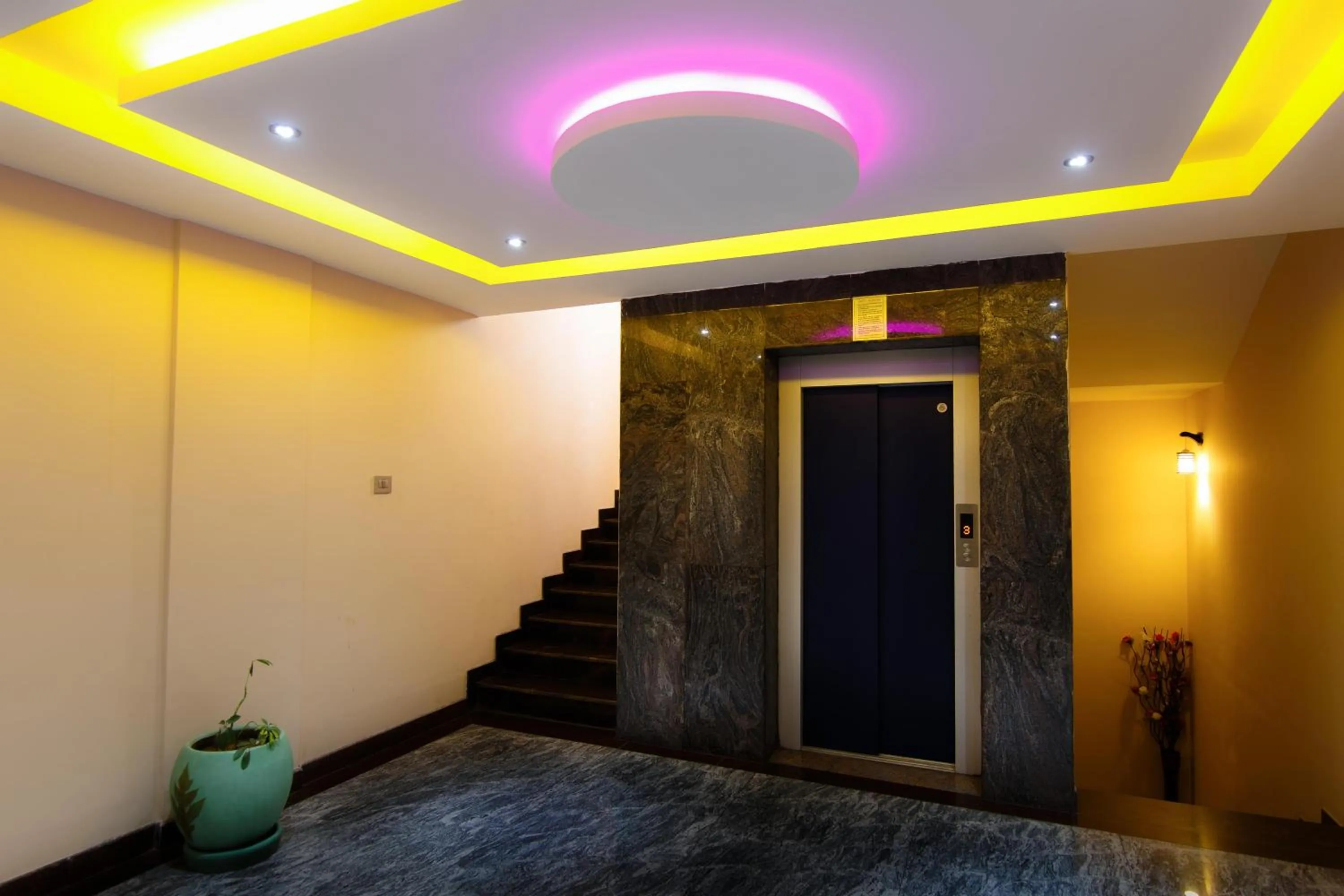 elevator in Thaneegai Residency