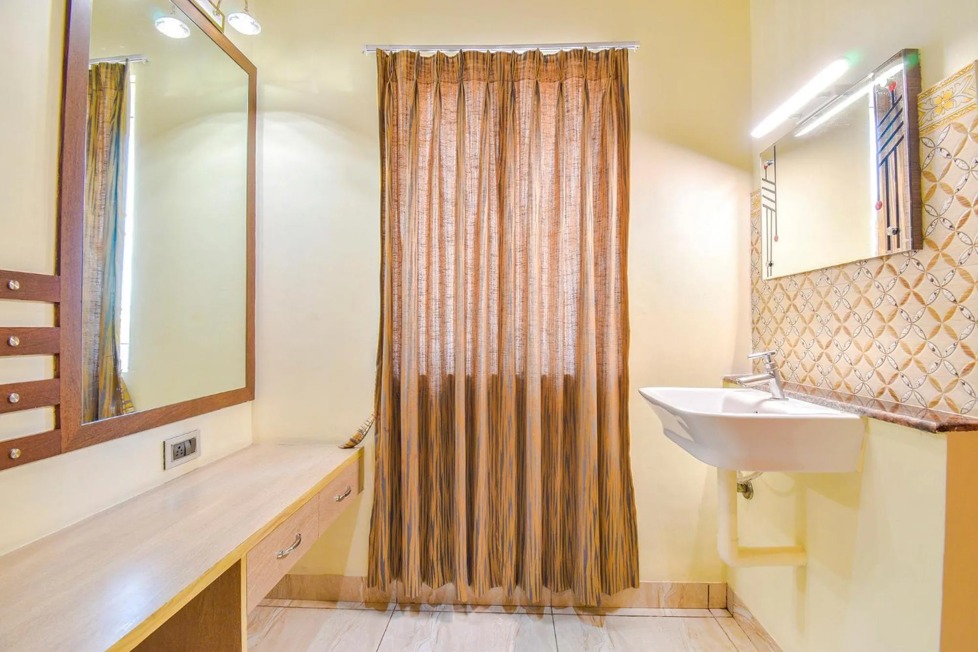 Bathroom in Thaneegai Residency