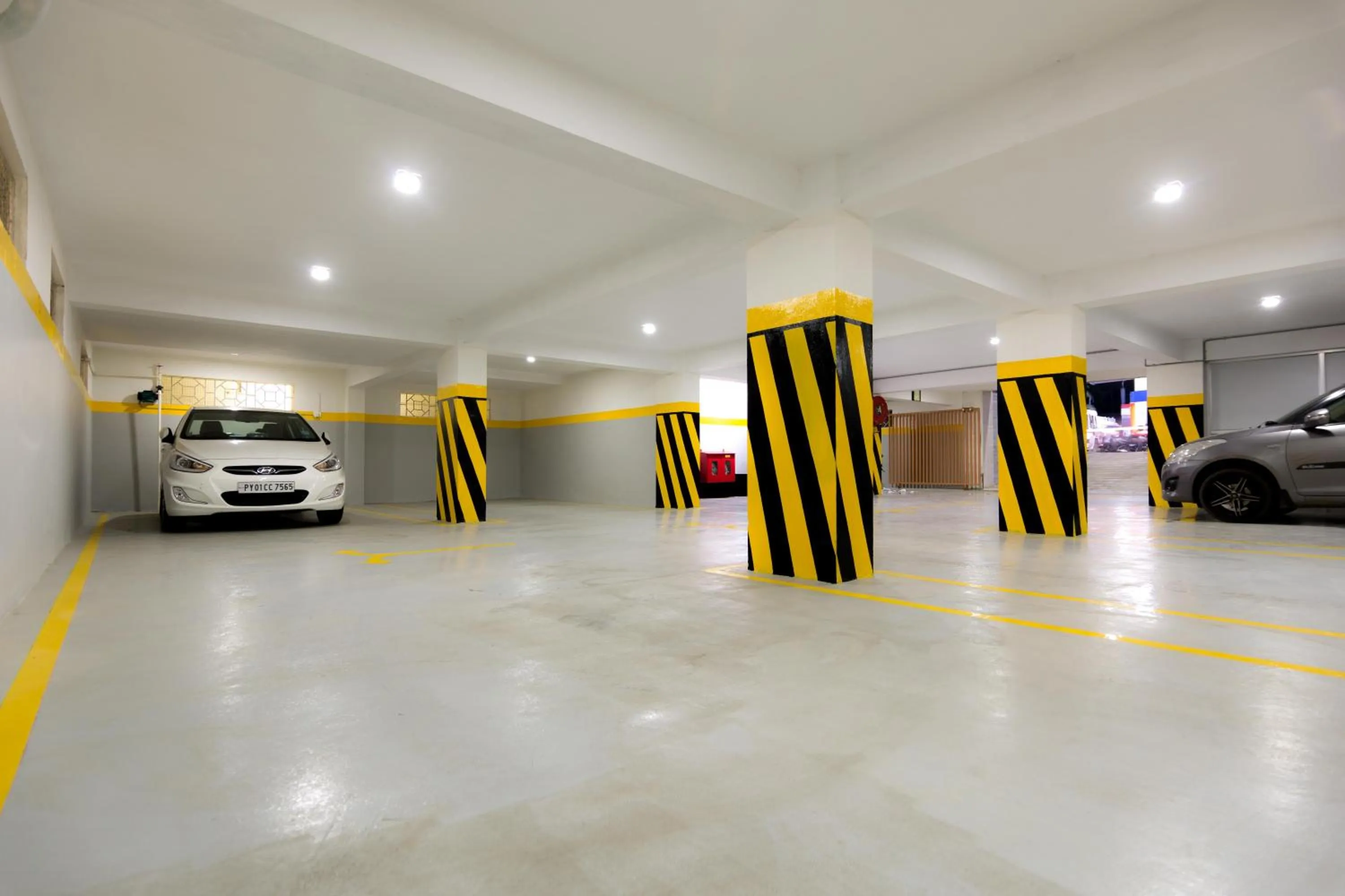 Parking in Thaneegai Residency