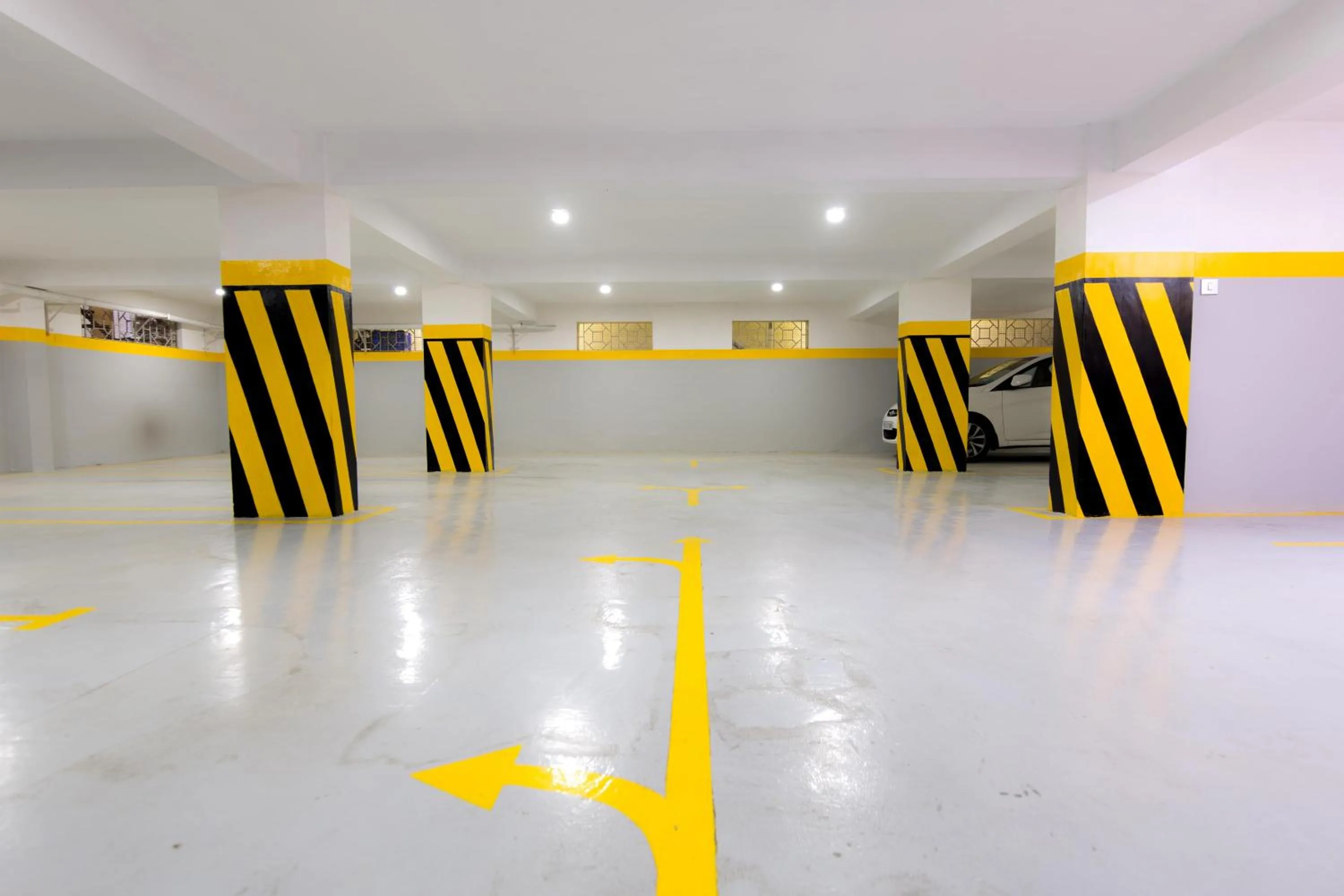 Parking in Thaneegai Residency