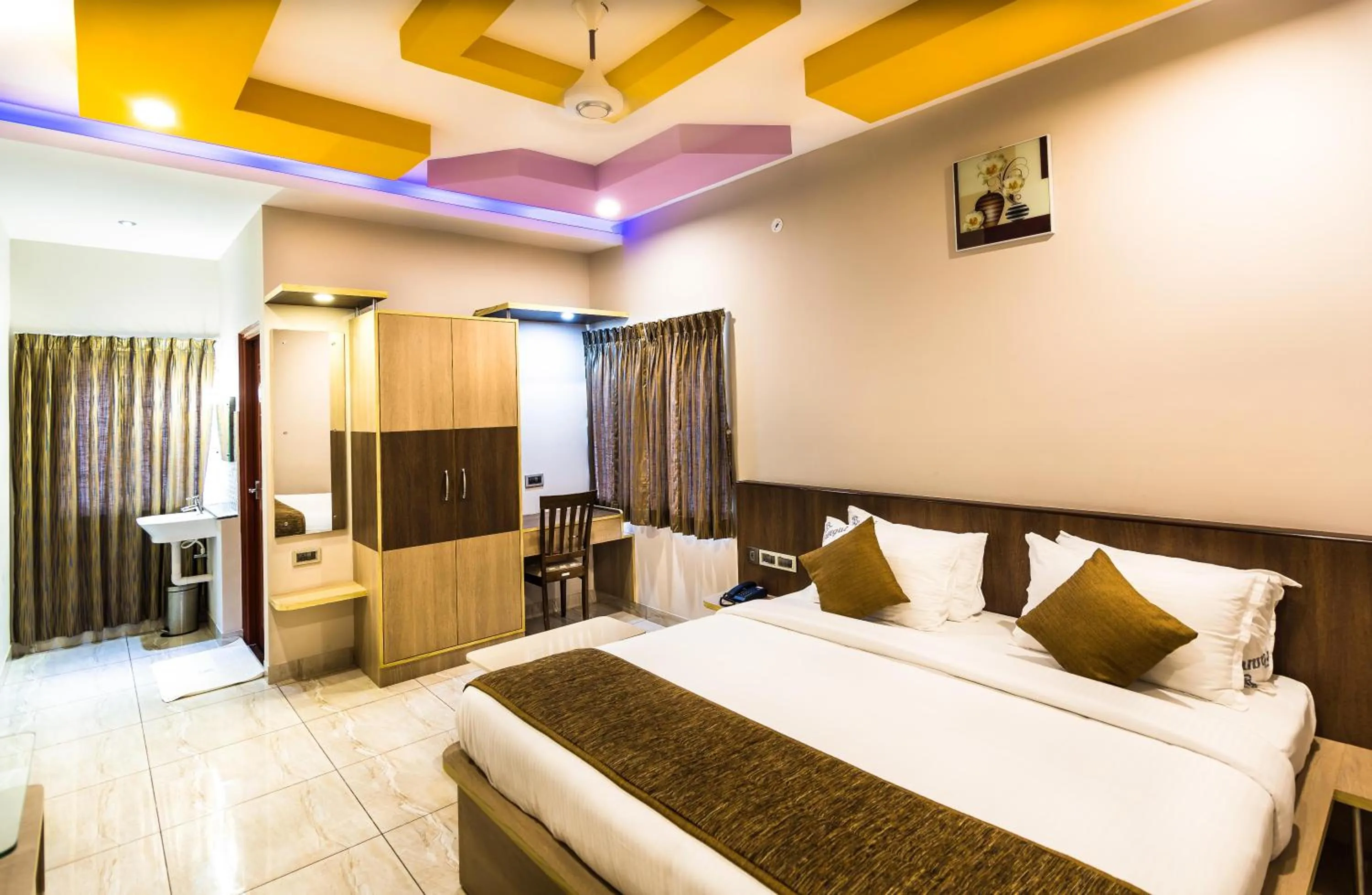 Bedroom, Bed in Thaneegai Residency