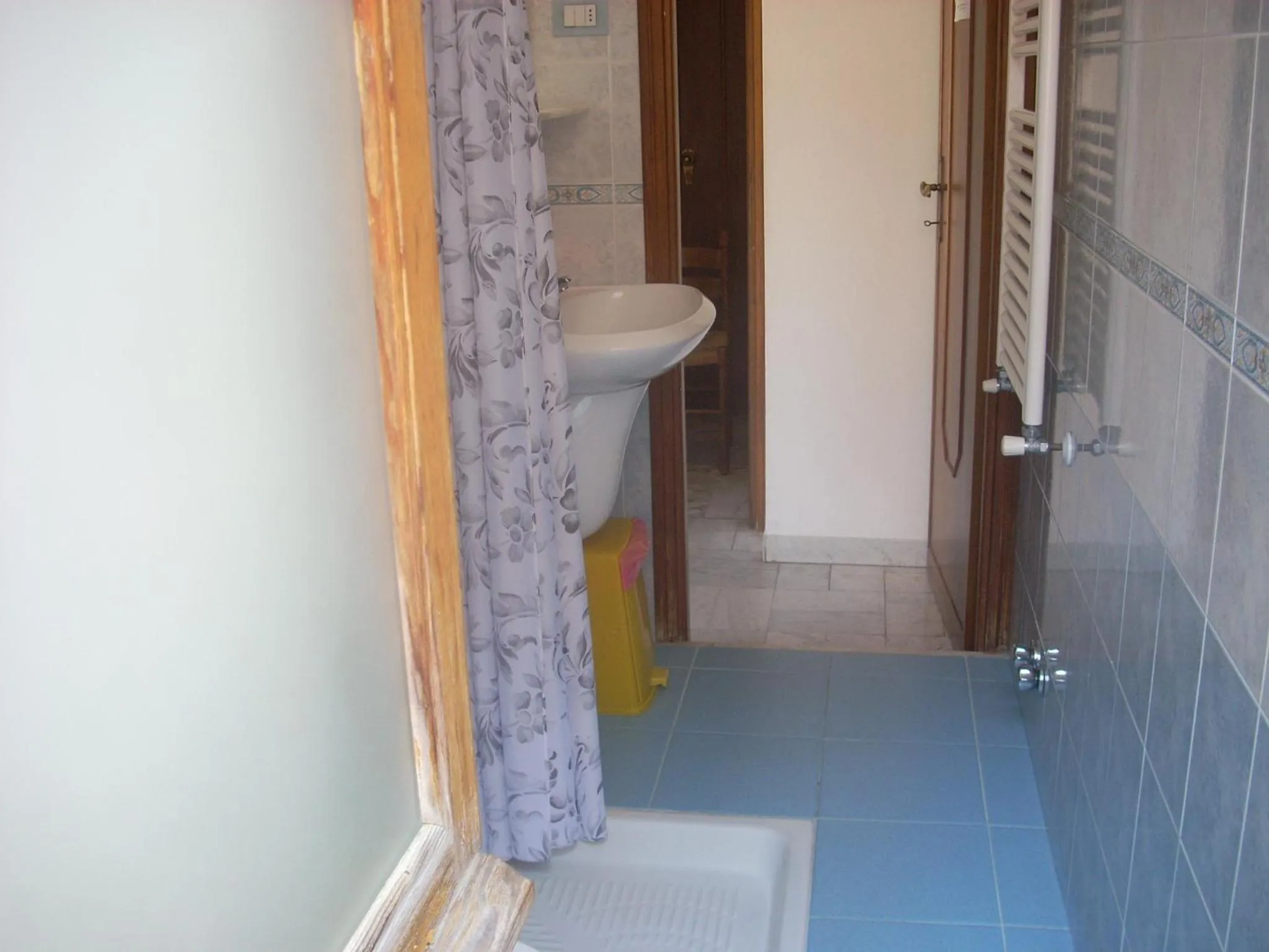 Bathroom in Hotel Corallo