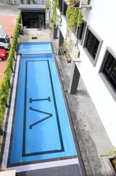 Swimming pool in Vi Boutique Hotel