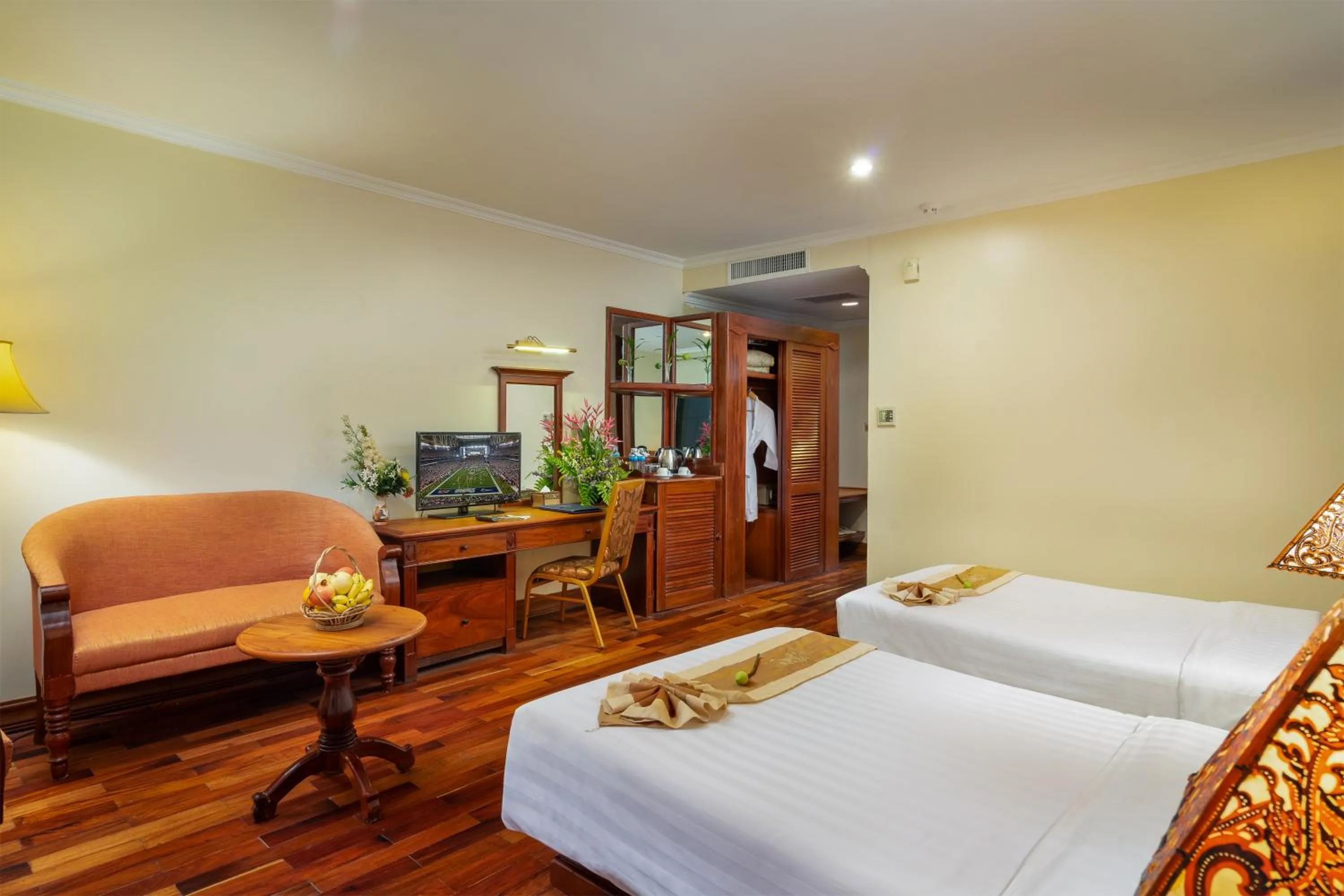 Bed in Dragon Royal Angkor Hotel