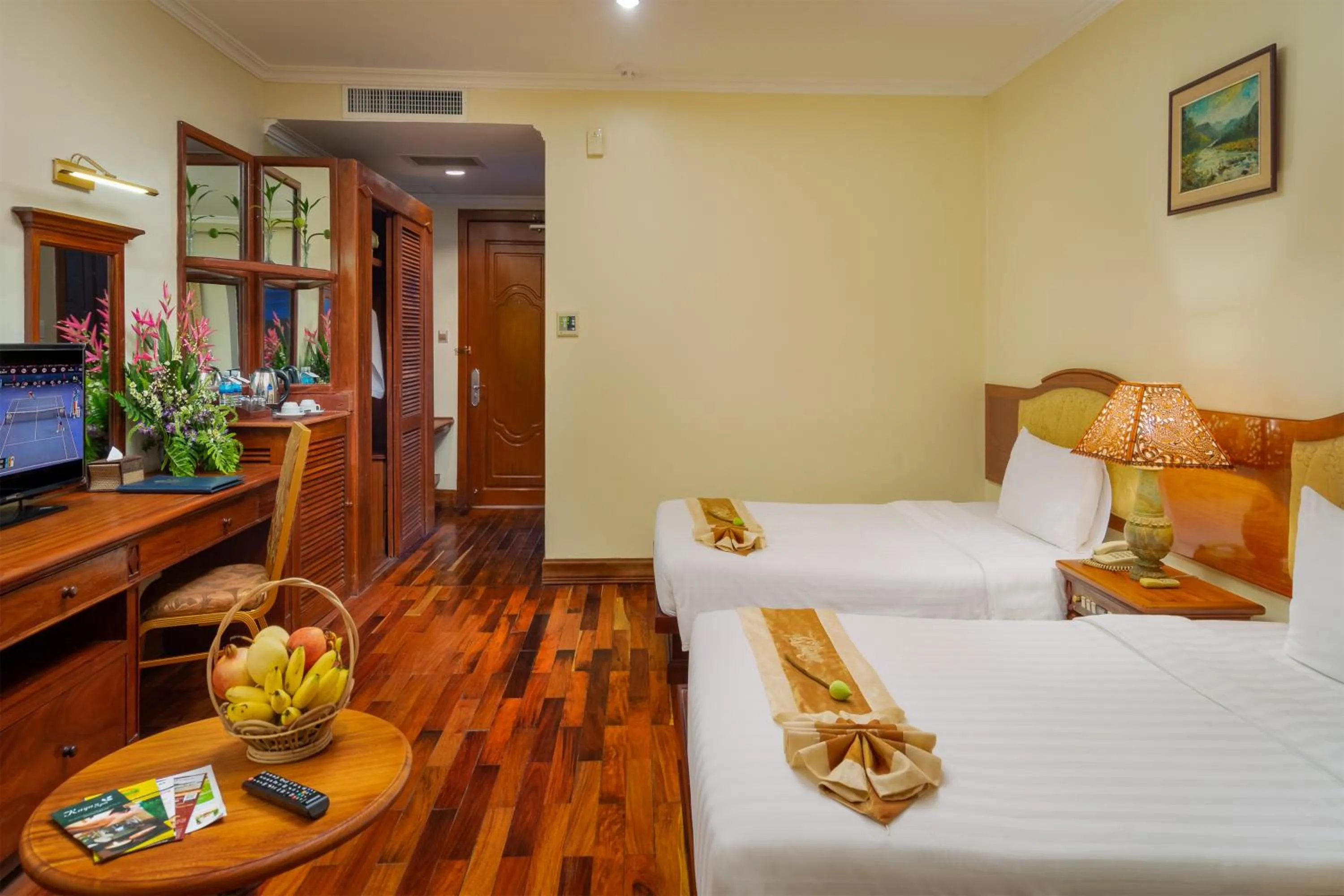 TV and multimedia in Dragon Royal Angkor Hotel