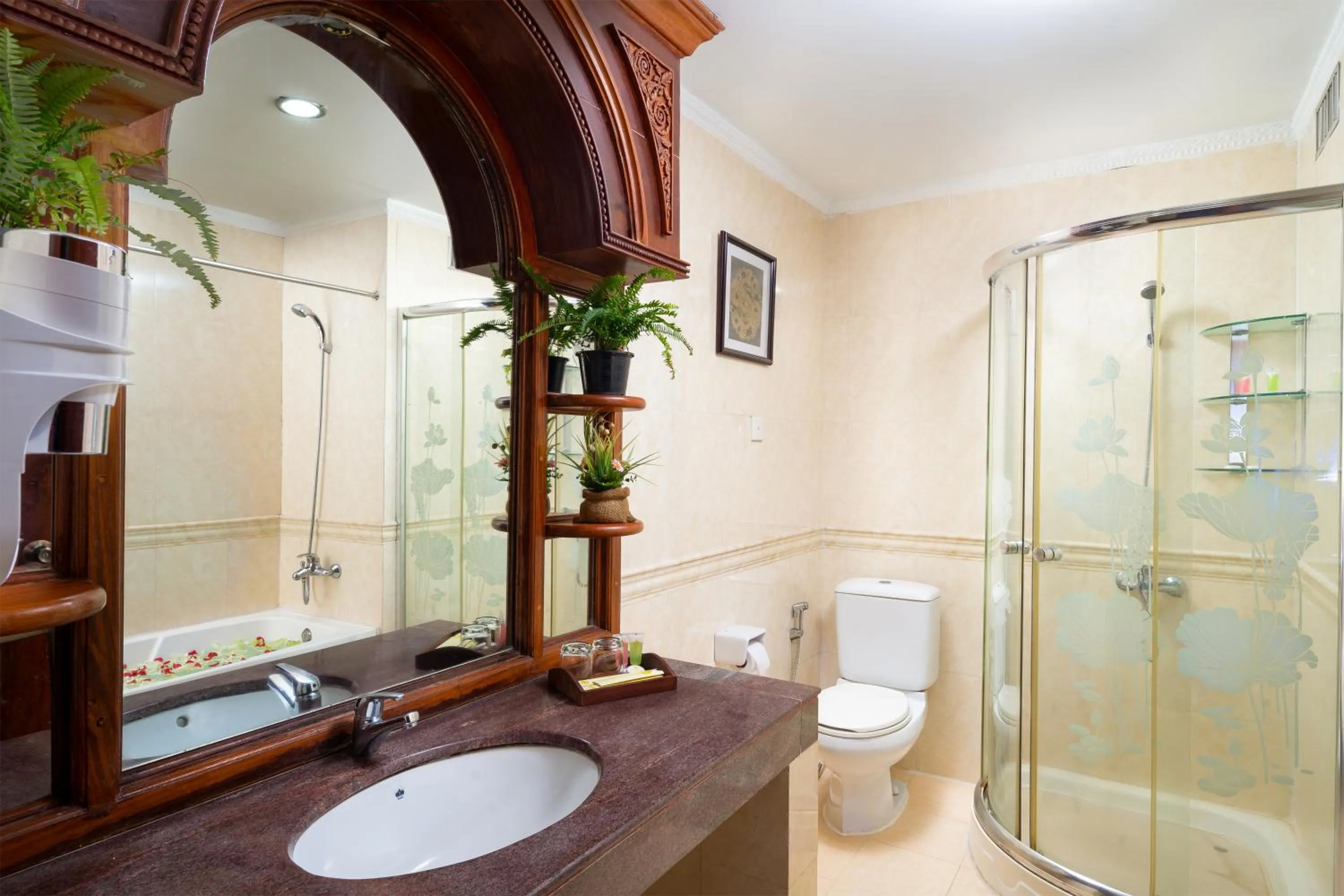 Bathroom in Dragon Royal Angkor Hotel