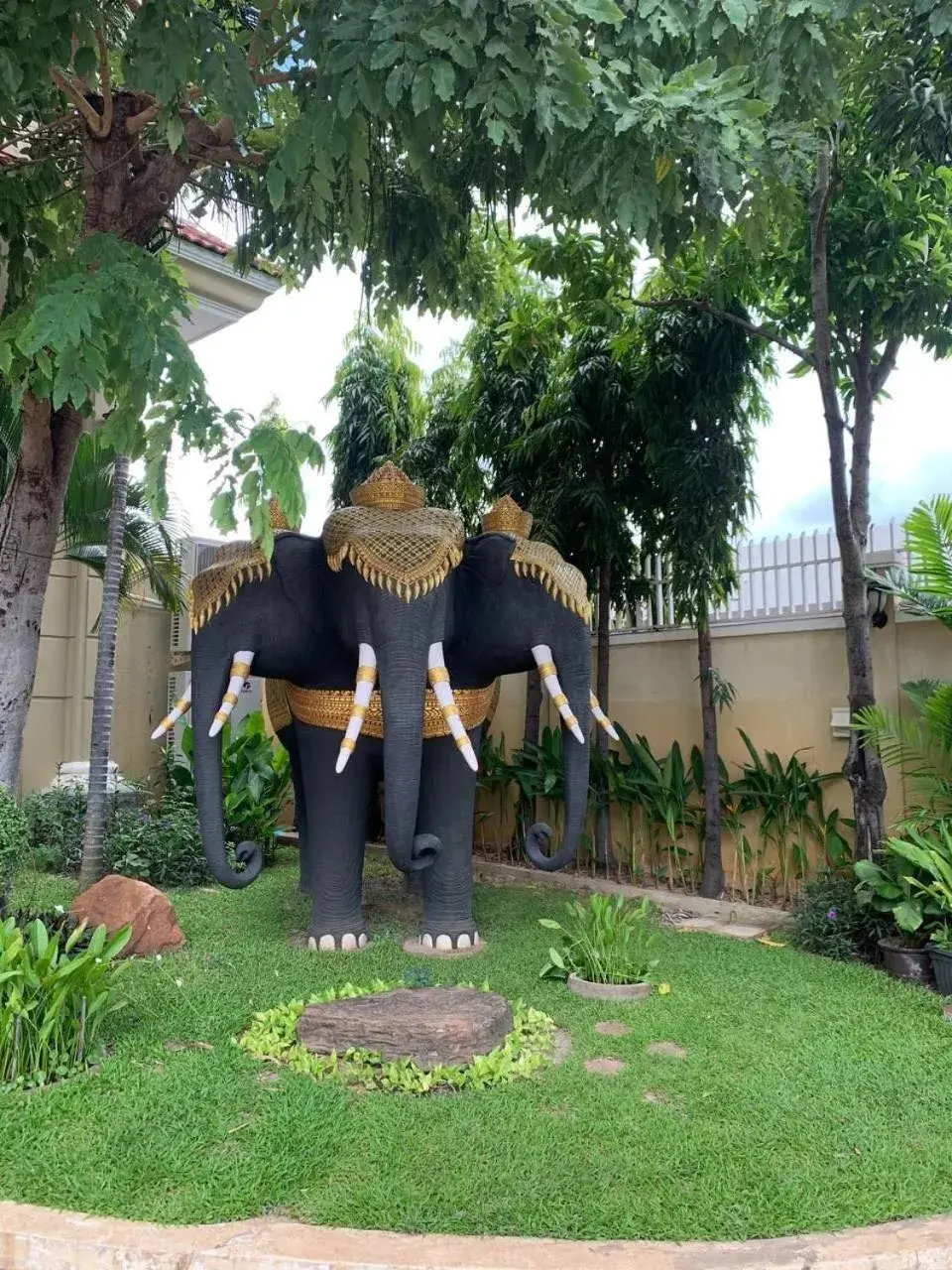 Garden view in Monoreach Angkor Hotel Garden view in Monoreach Angkor Hotel