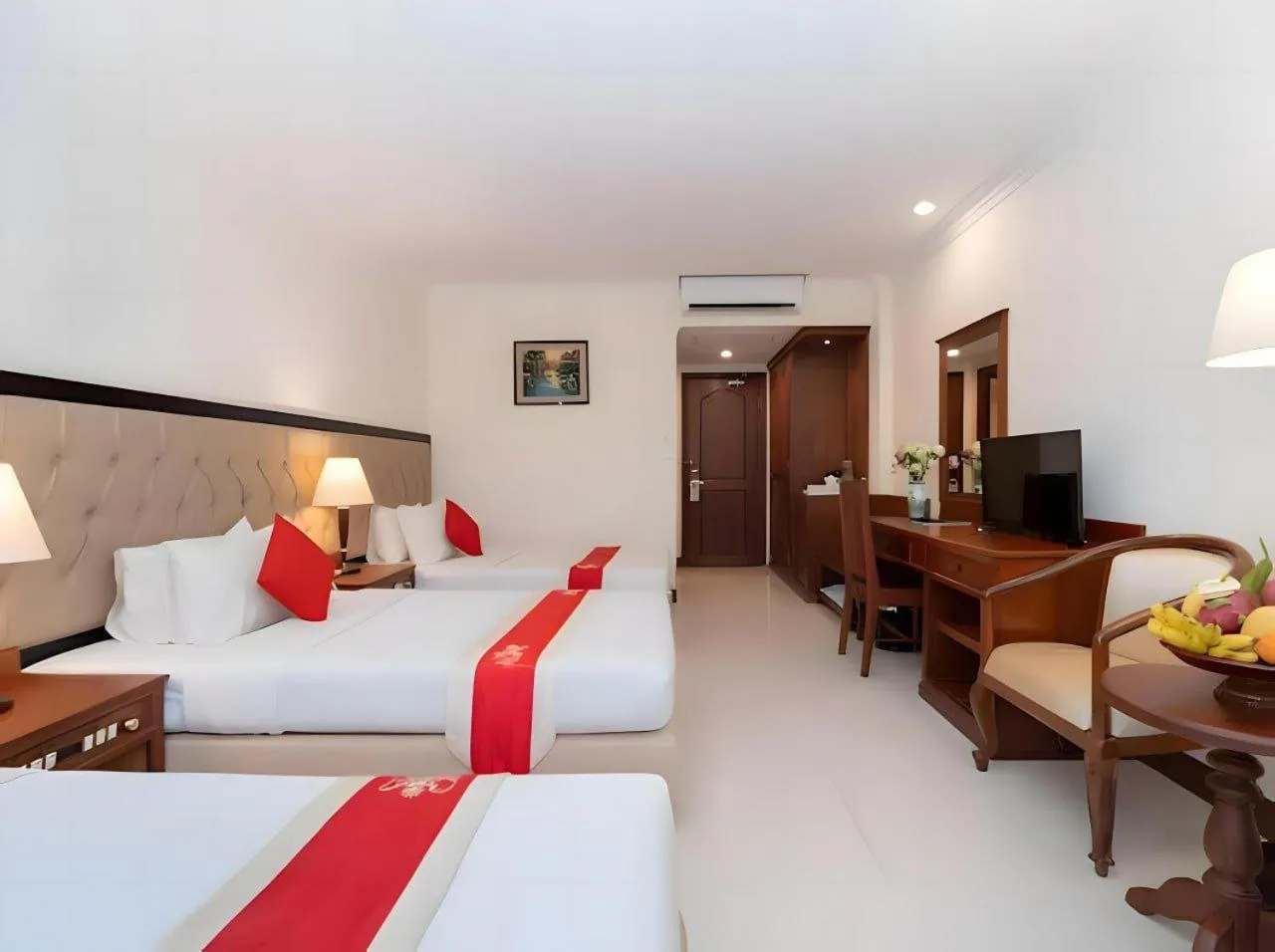 Photo of the whole room, Bed in Monoreach Angkor Hotel