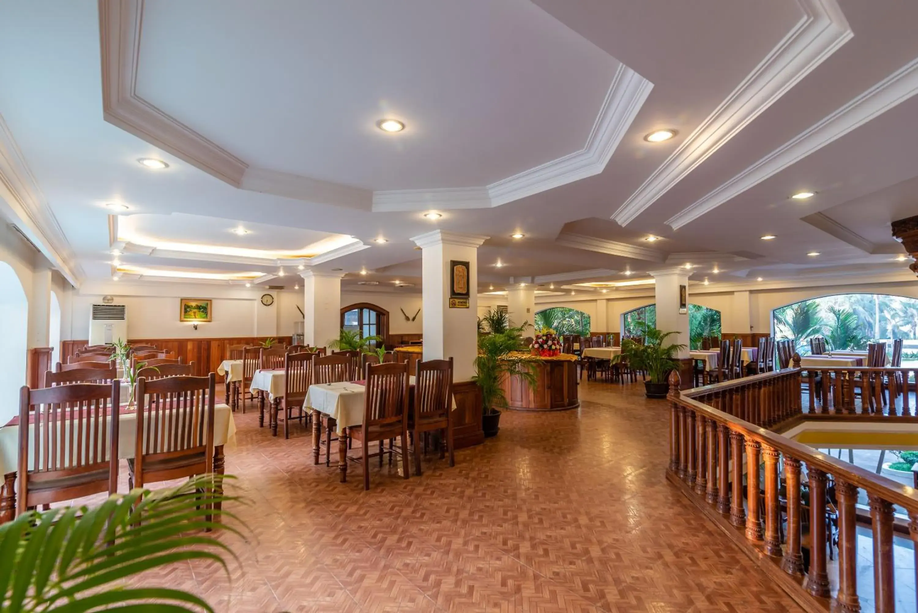 Restaurant/places to eat in Monoreach Angkor Hotel Restaurant/places to eat in Monoreach Angkor Hotel