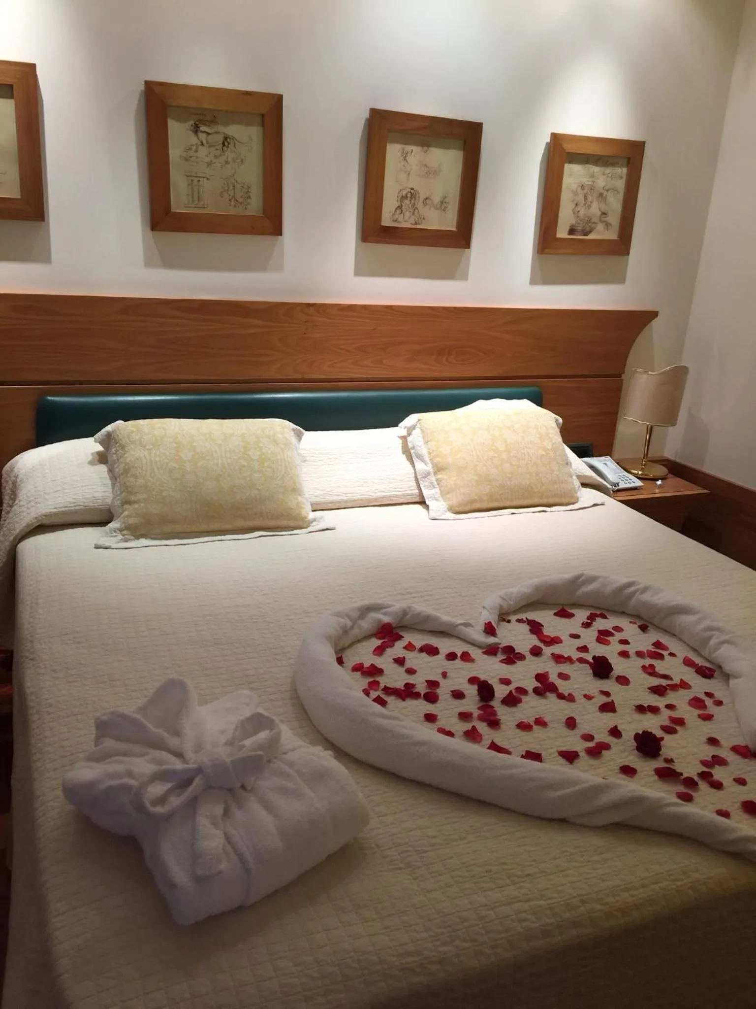 Bed in BV Grand Hotel Assisi