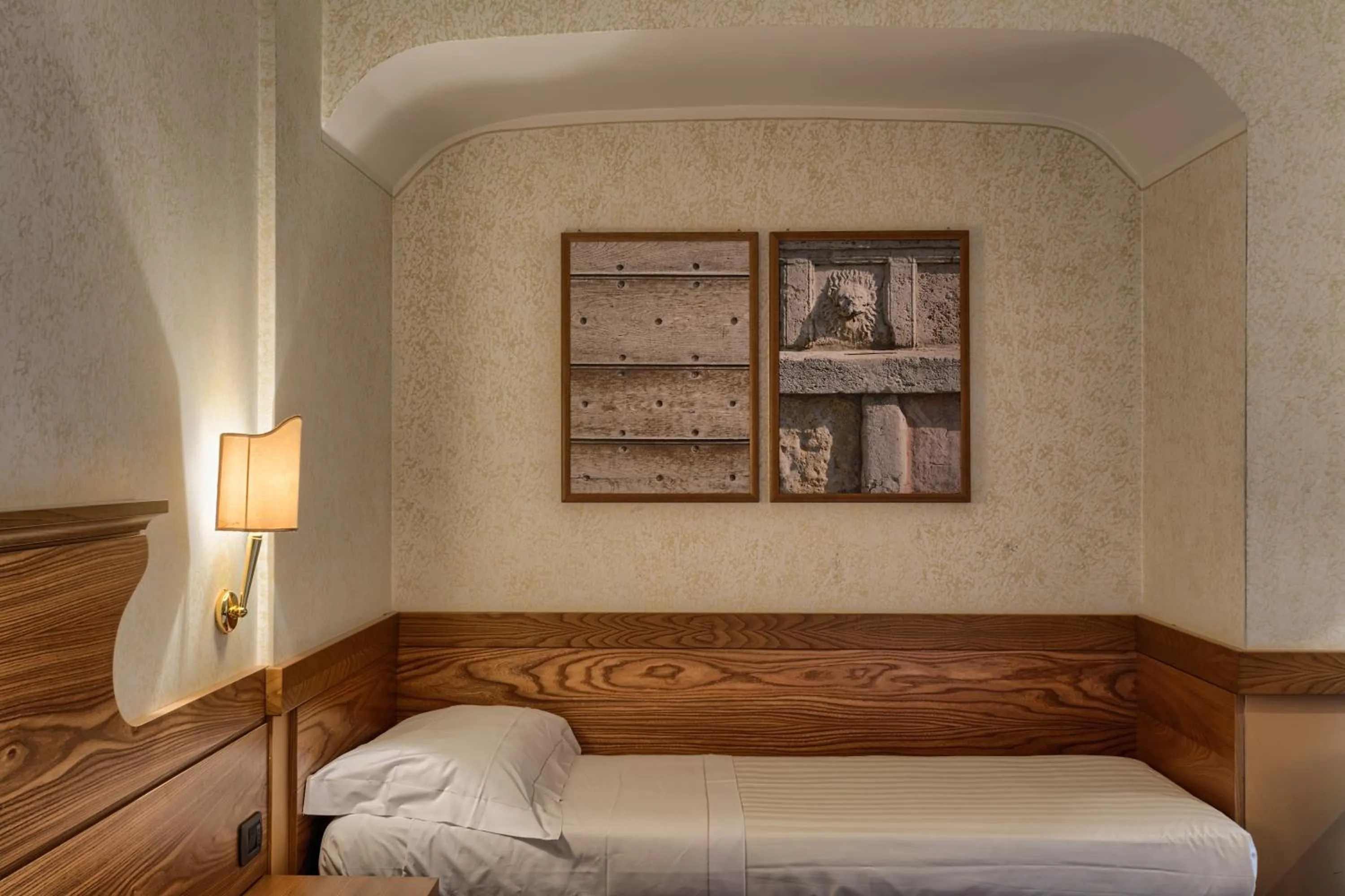 Bed in BV Grand Hotel Assisi