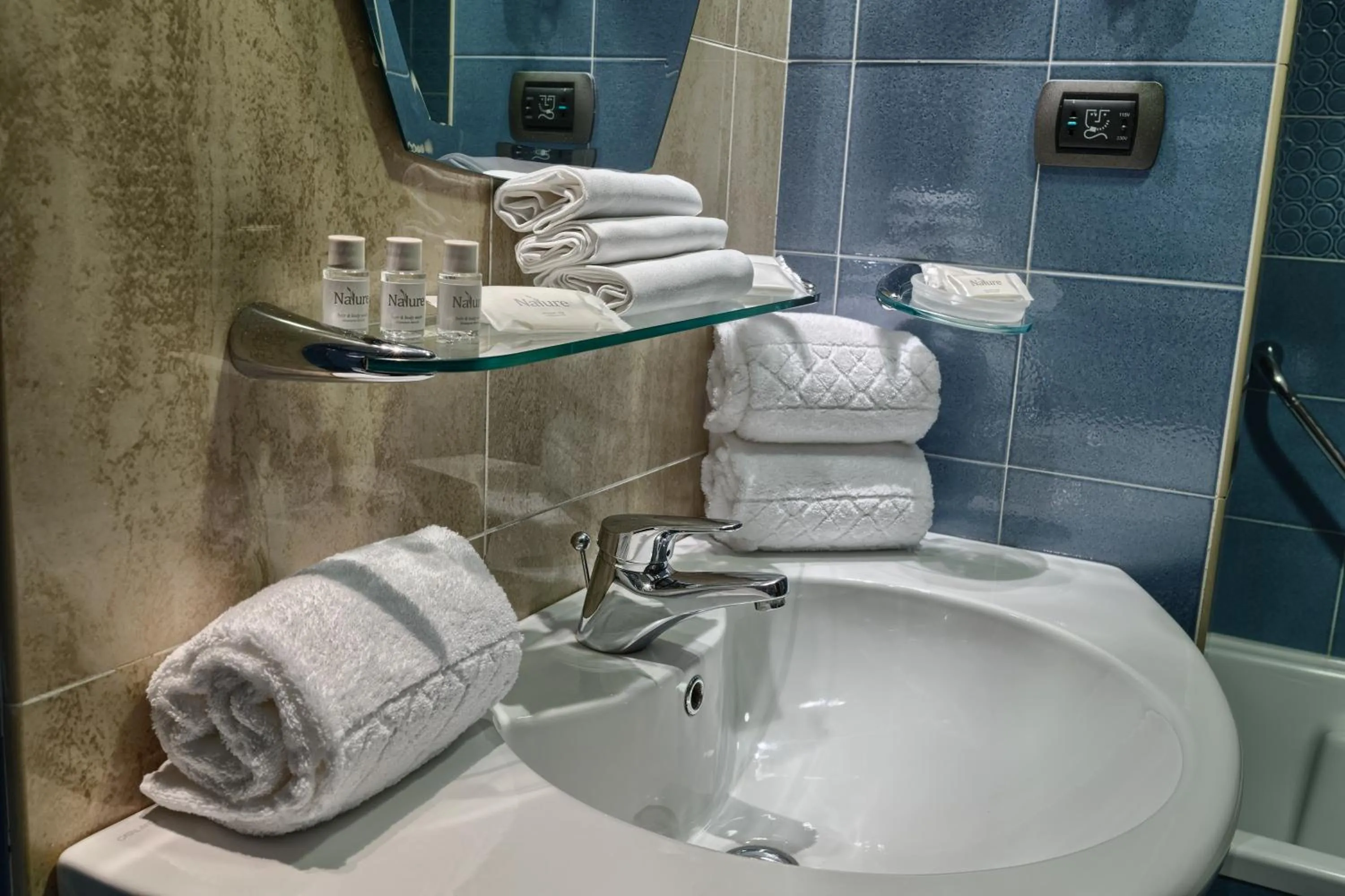 Bathroom in BV Grand Hotel Assisi