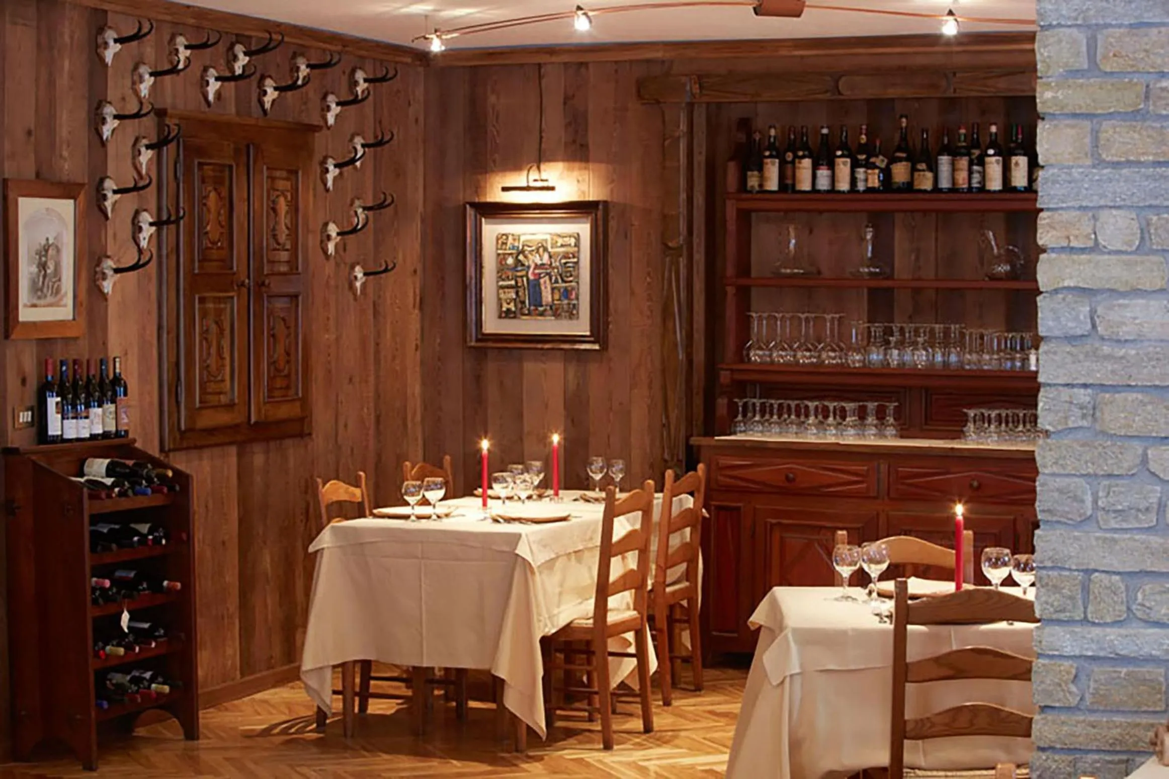 Restaurant/places to eat in Hotel Dei Camosci