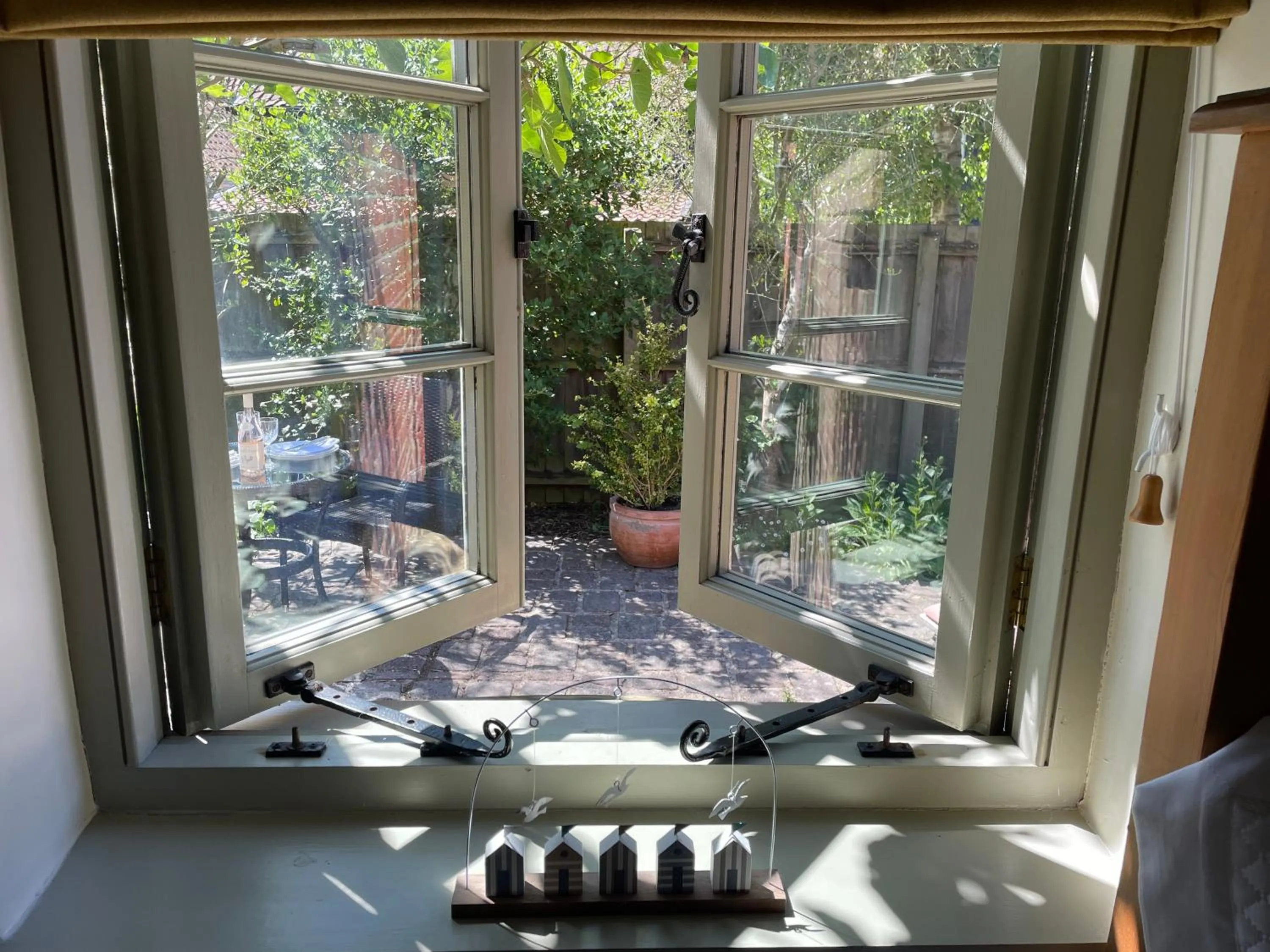 Garden view in Dairy Cottage Luxury B&B