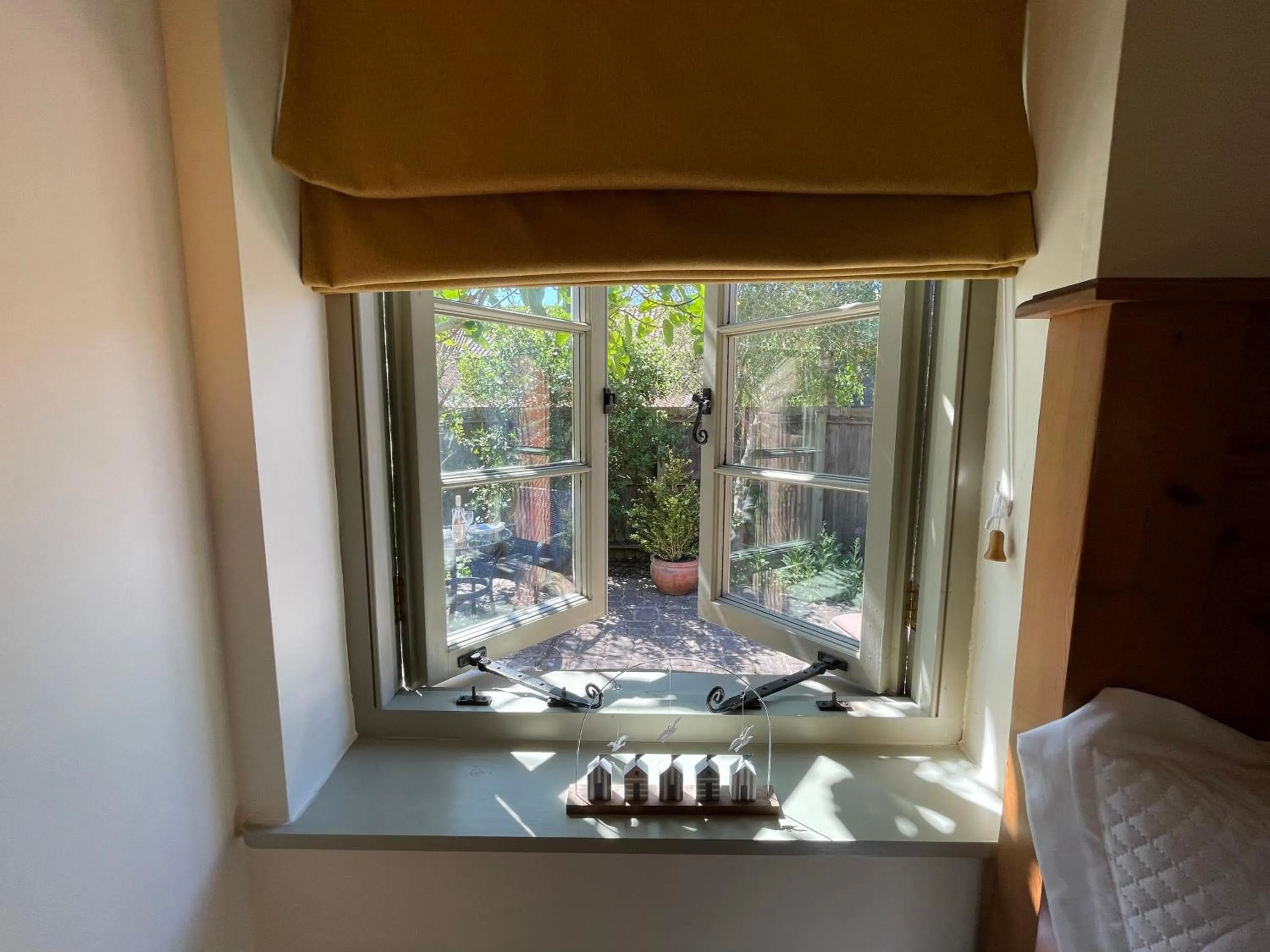 Garden view in Dairy Cottage Luxury B&B