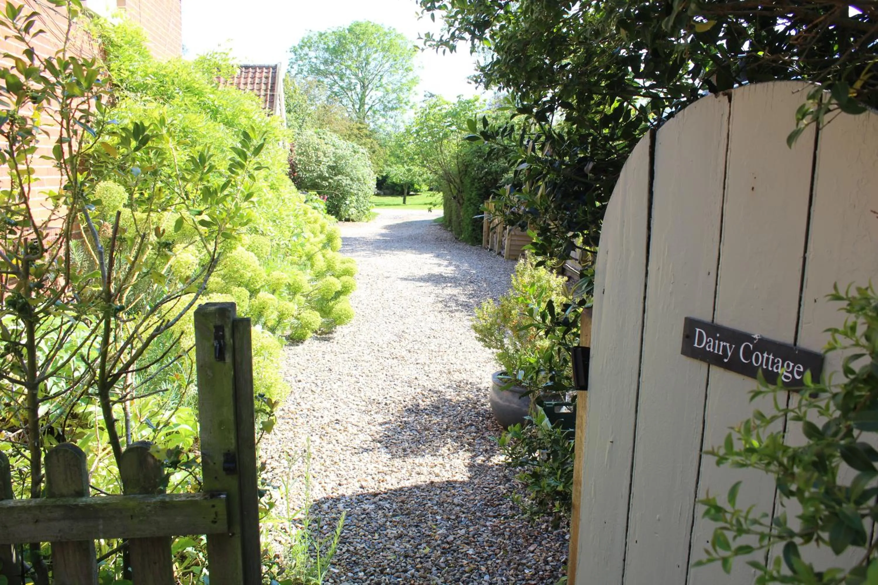 Garden view in Dairy Cottage Luxury B&B