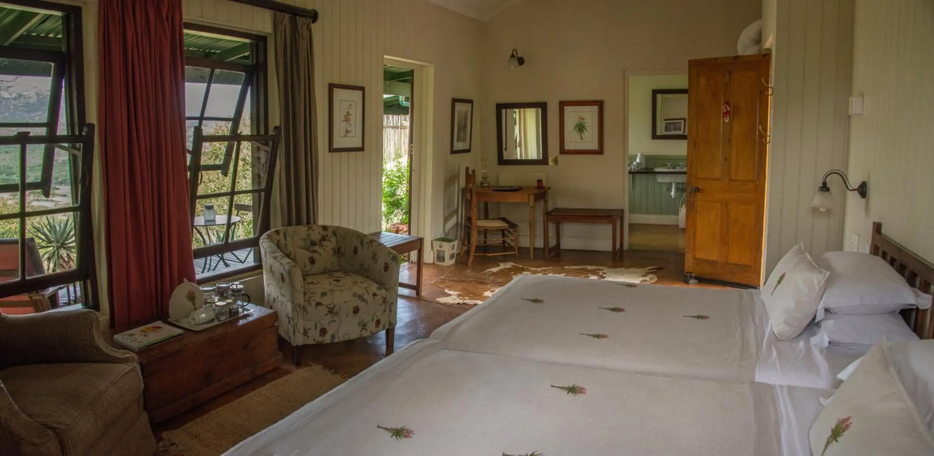 Twin Room in Three Tree Hill Lodge Twin Room in Three Tree Hill Lodge