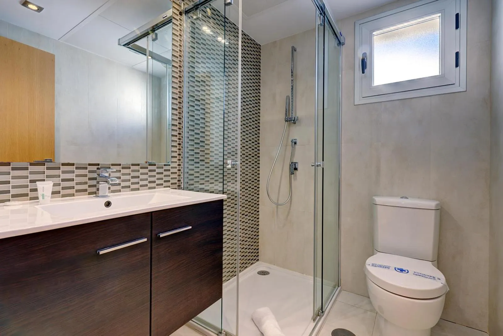 Toilet in Aqua Apartments Vento, Marbella