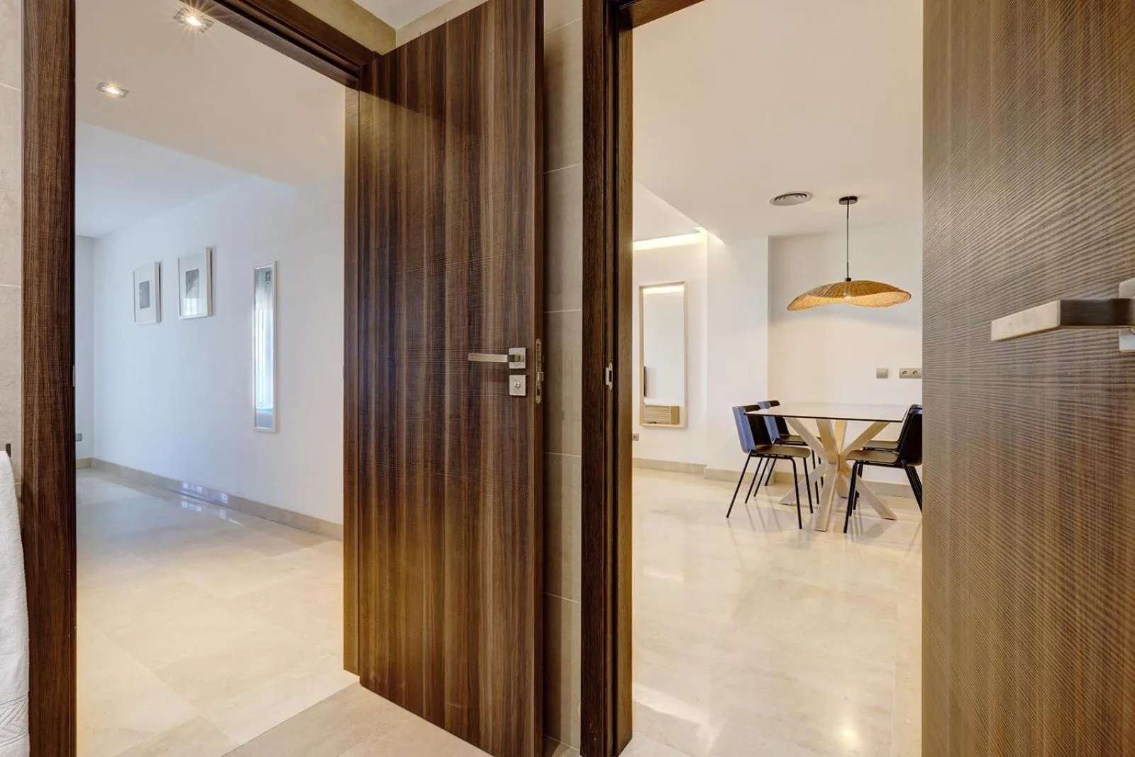 Lounge or bar in Aqua Apartments Vento, Marbella