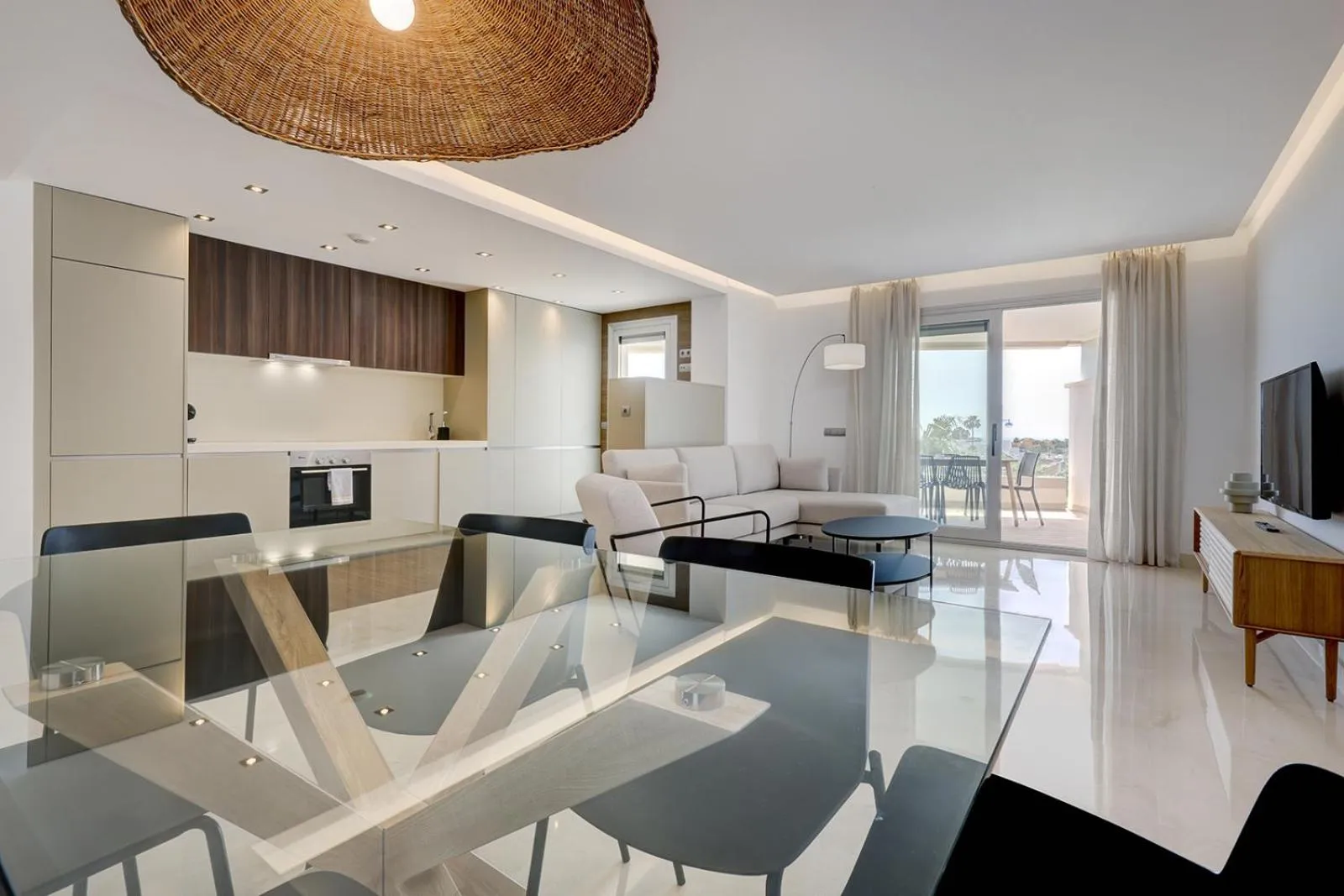 Kitchen or kitchenette in Aqua Apartments Vento, Marbella