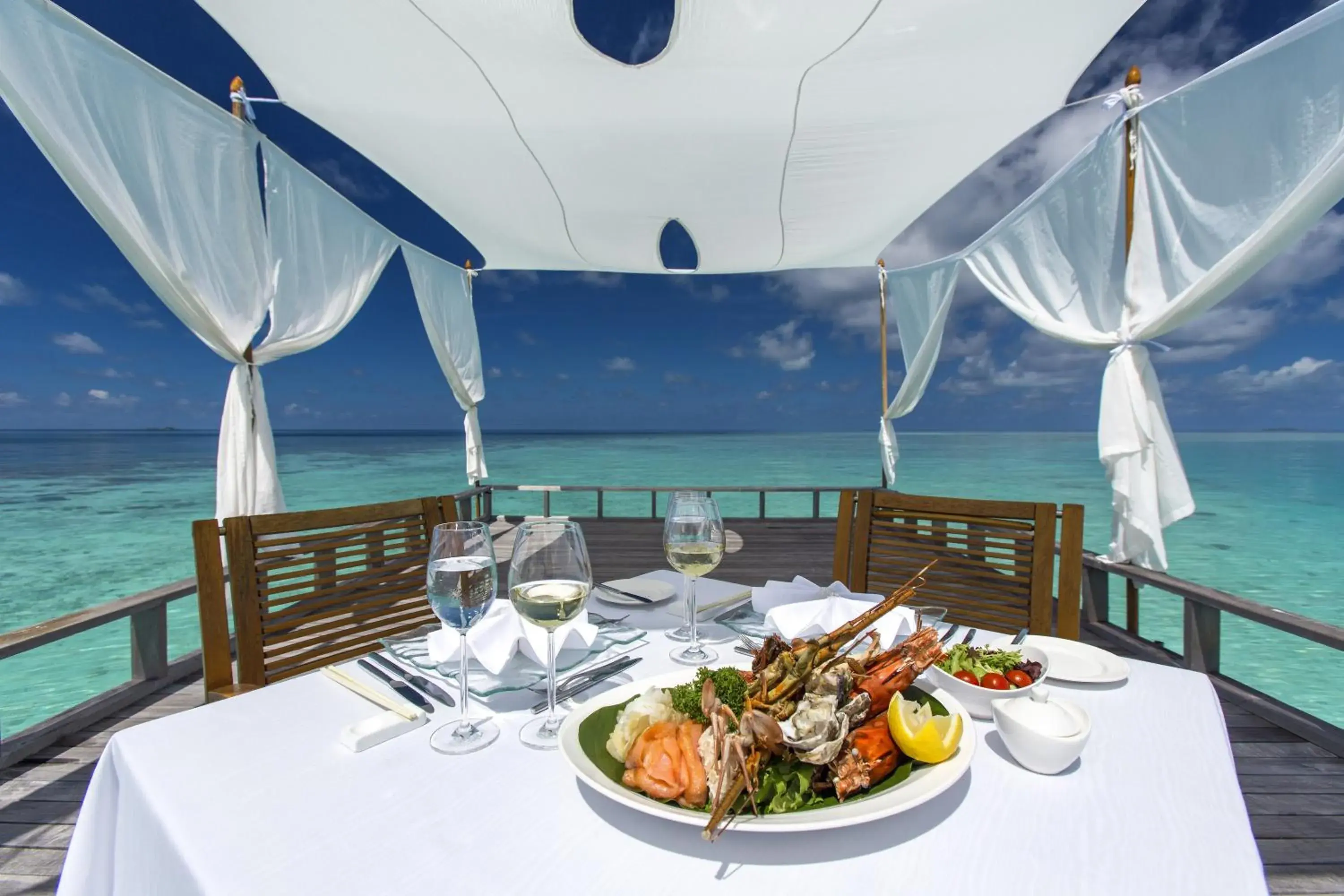 Restaurant/places to eat in Baros Maldives Restaurant/places to eat in Baros Maldives