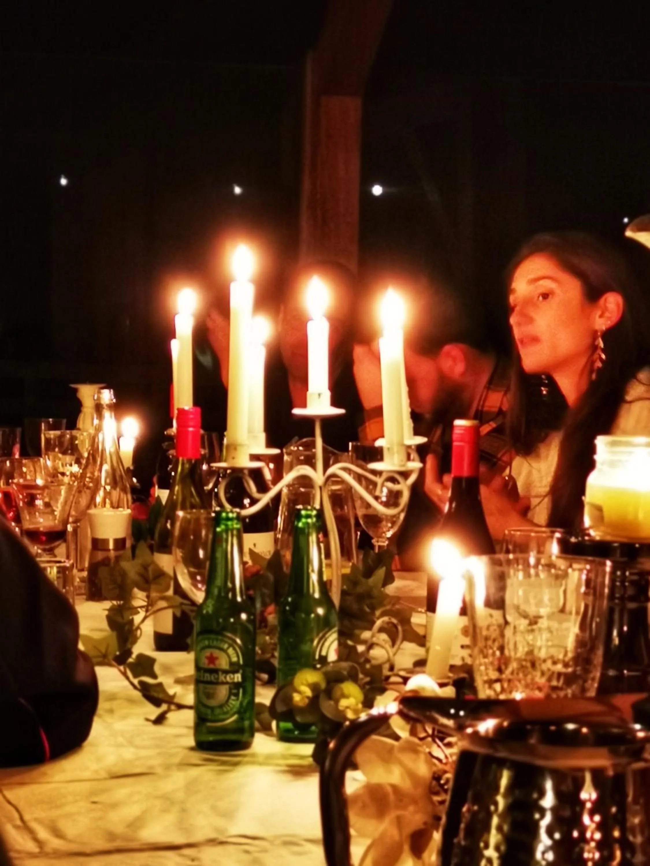 People in housewithnonails