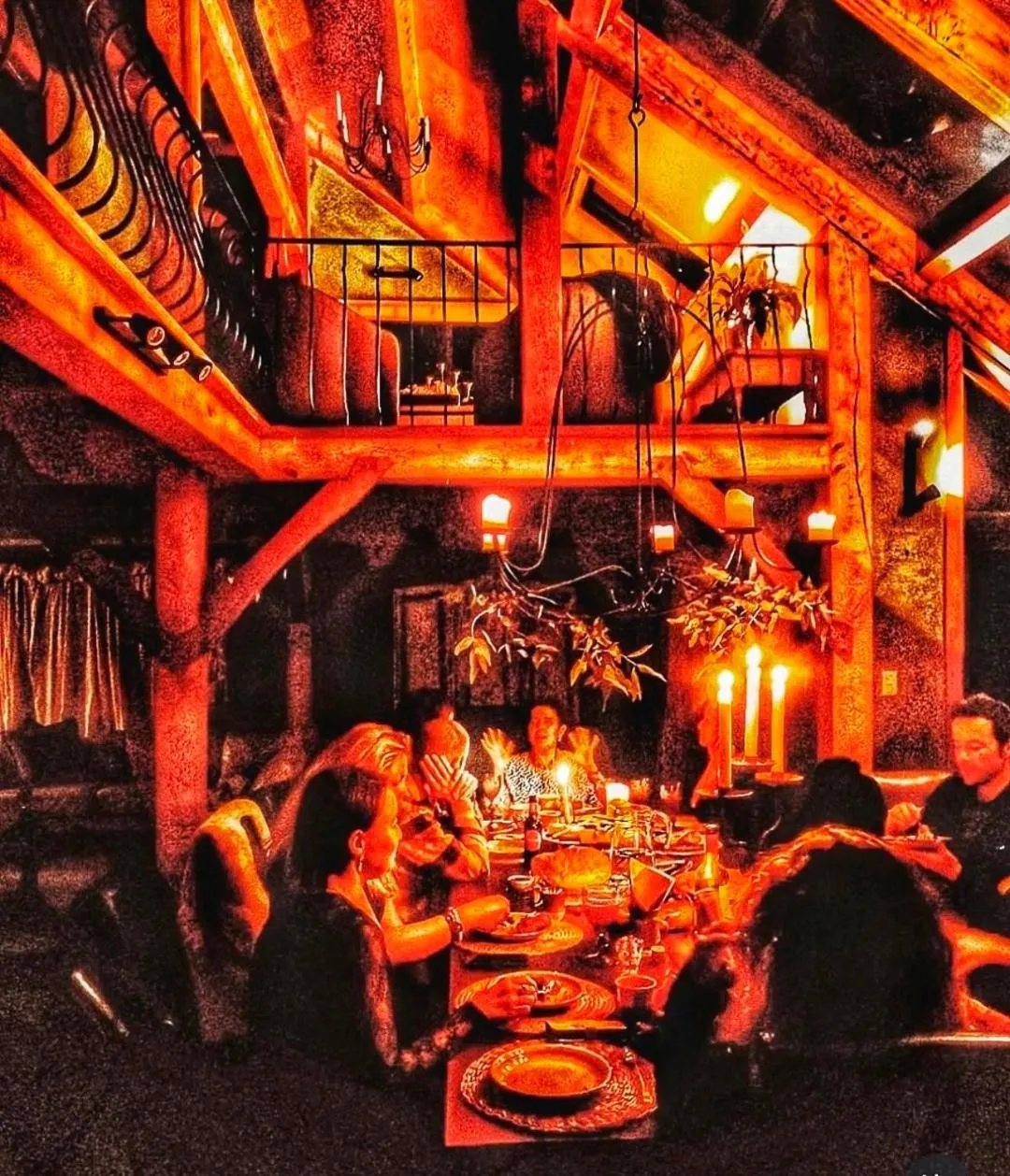 Restaurant/places to eat in housewithnonails