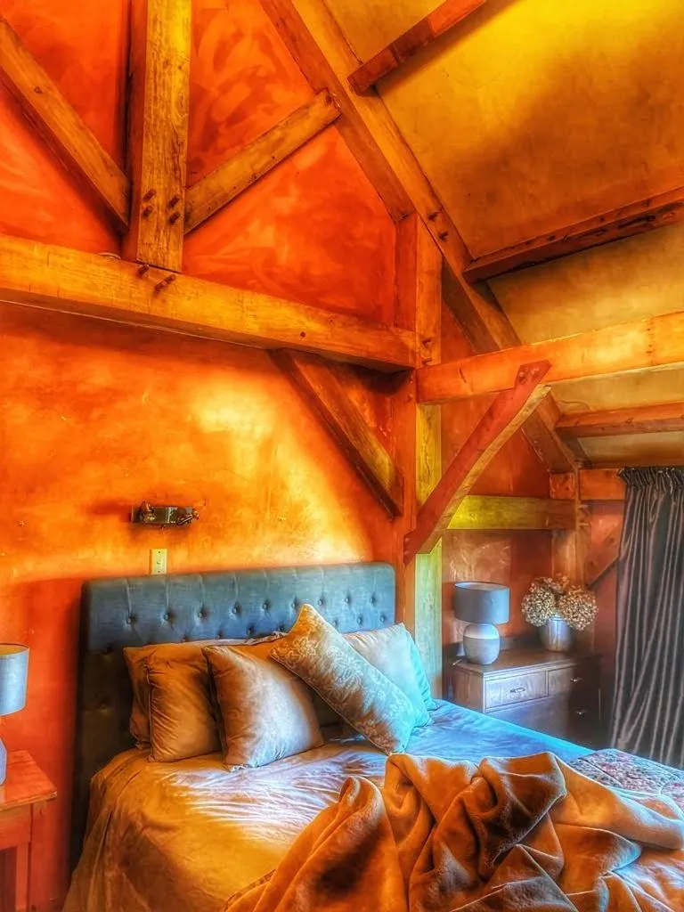 Bed in housewithnonails