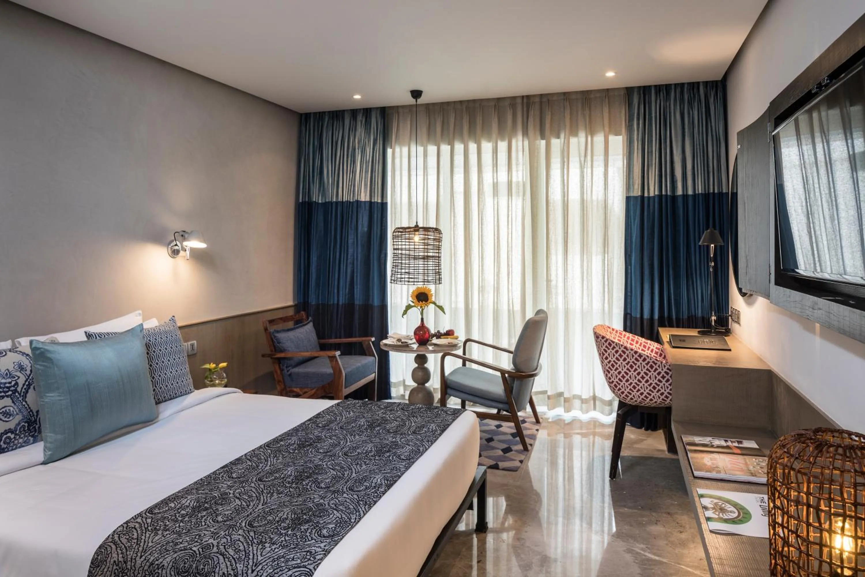 Photo of the whole room, Bed in The Park Bangalore, MG Road