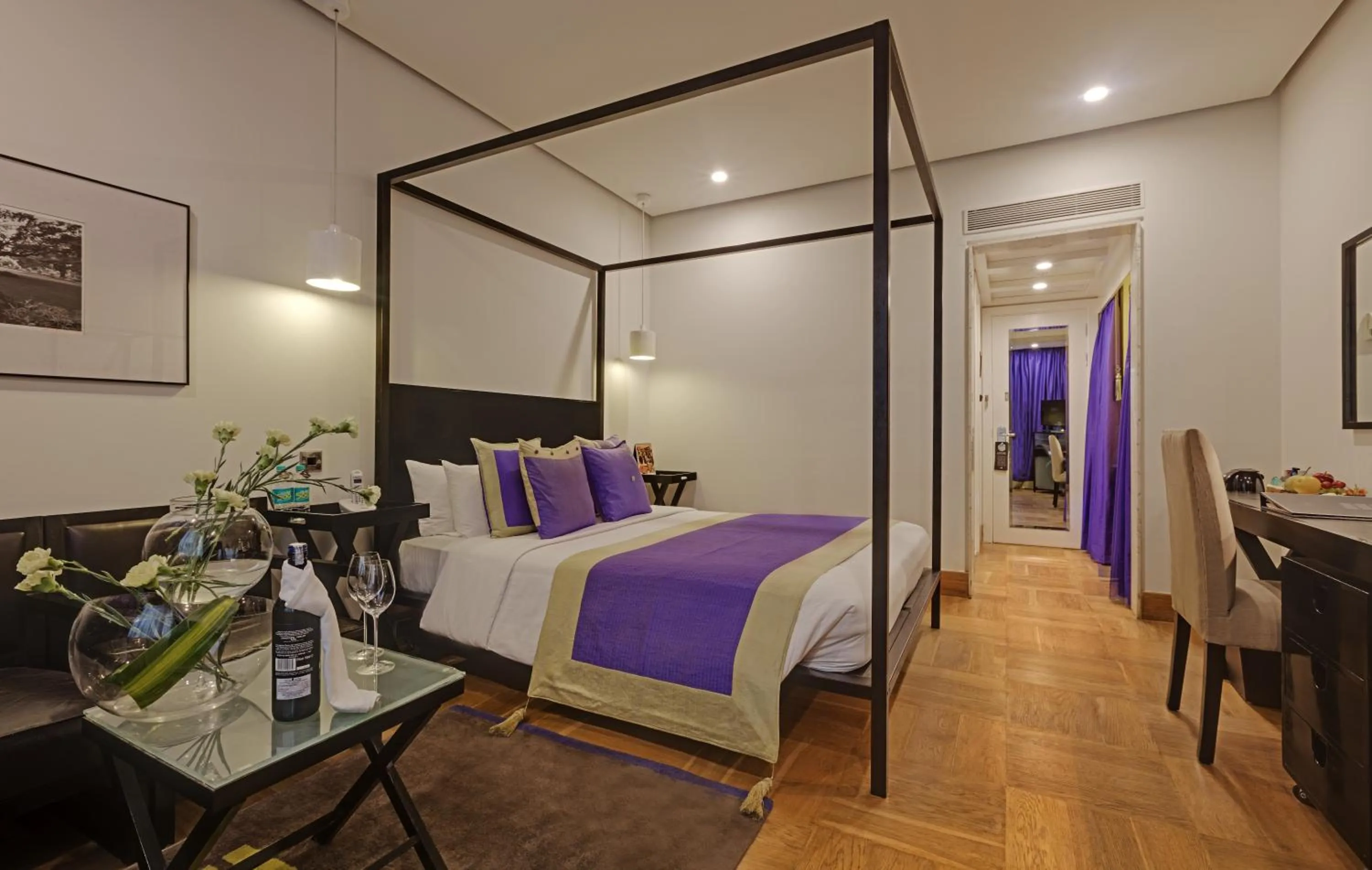 Photo of the whole room, Bed in The Park Bangalore, MG Road