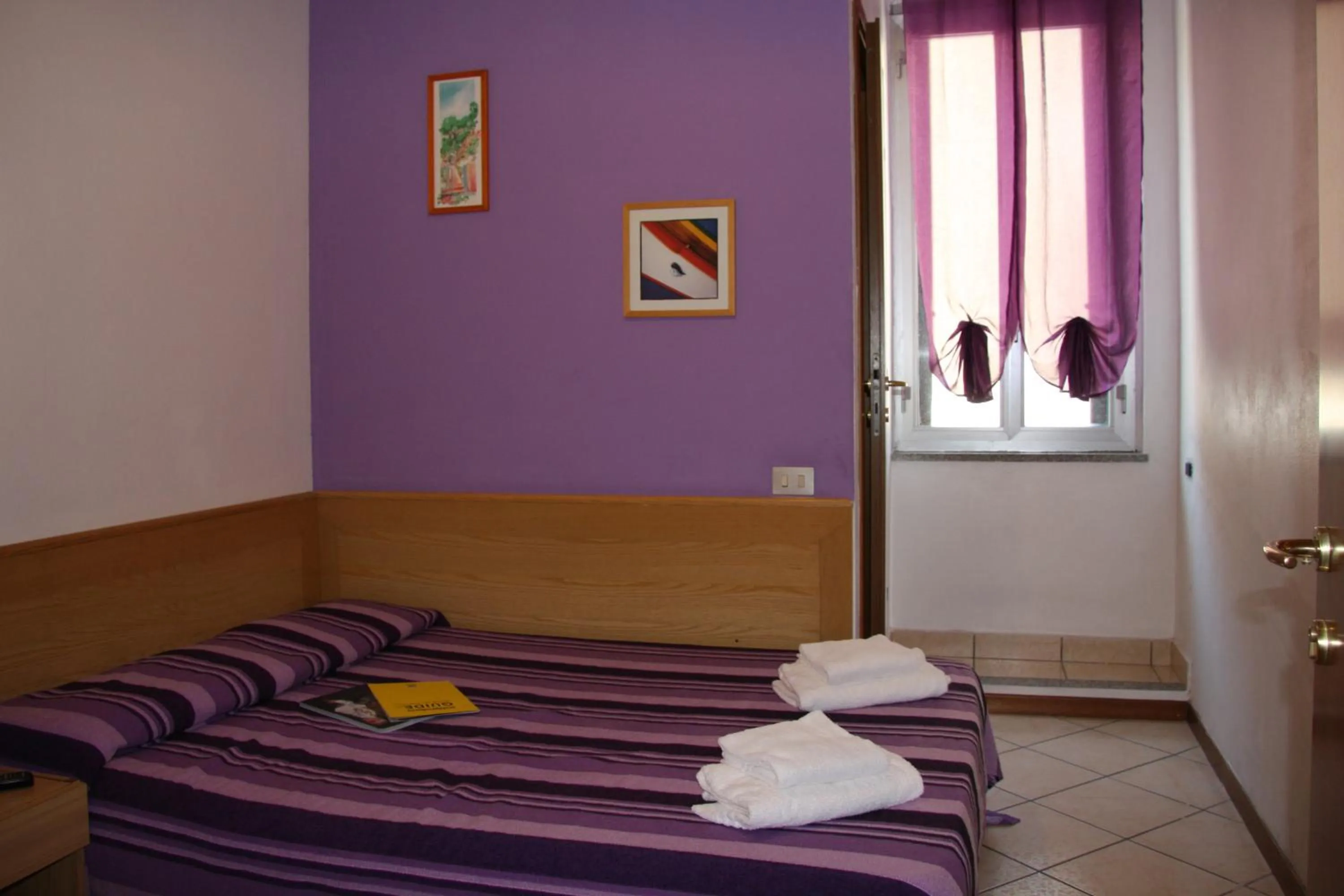 Bed in Hotel Adelchi