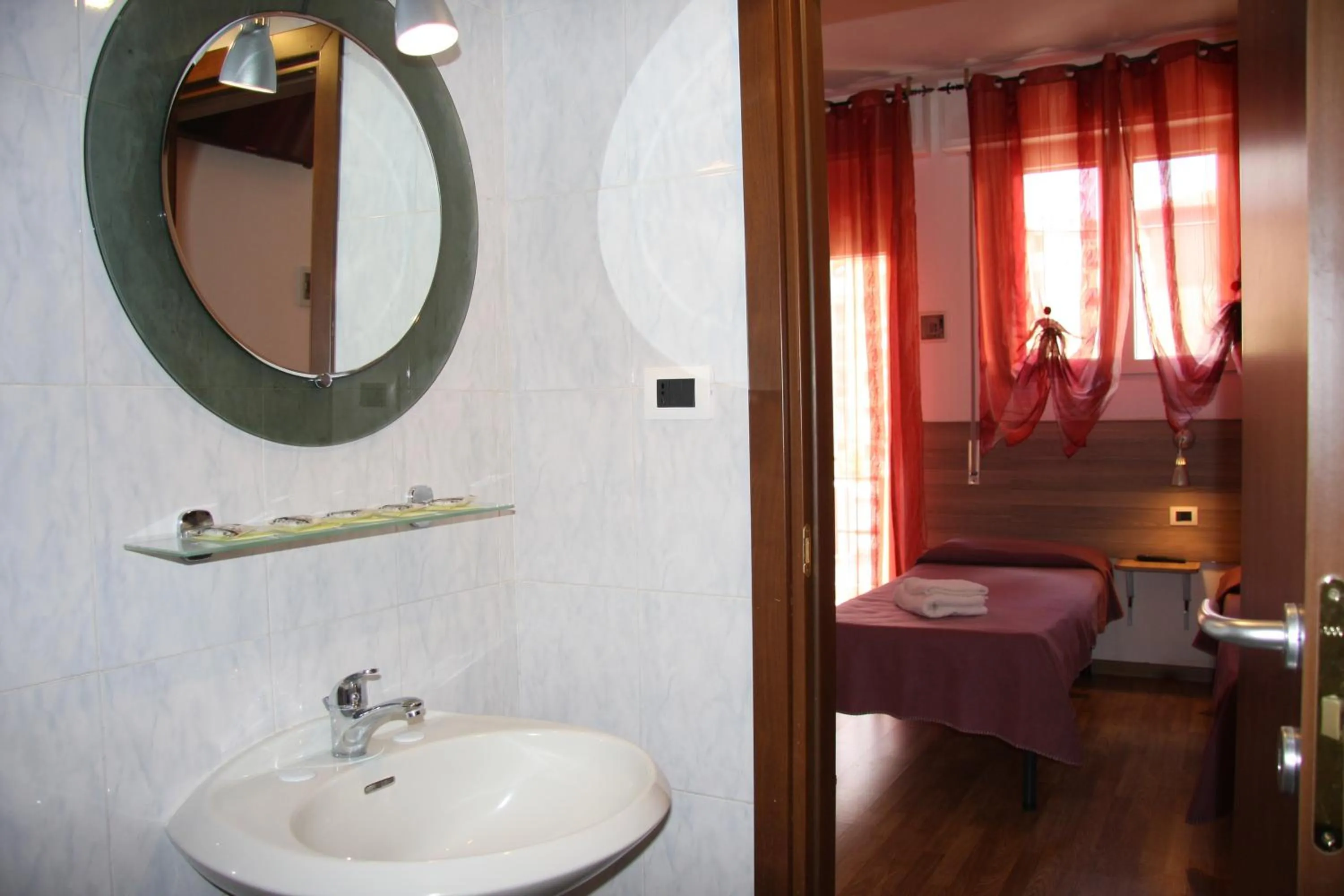 Toilet in Hotel Adelchi