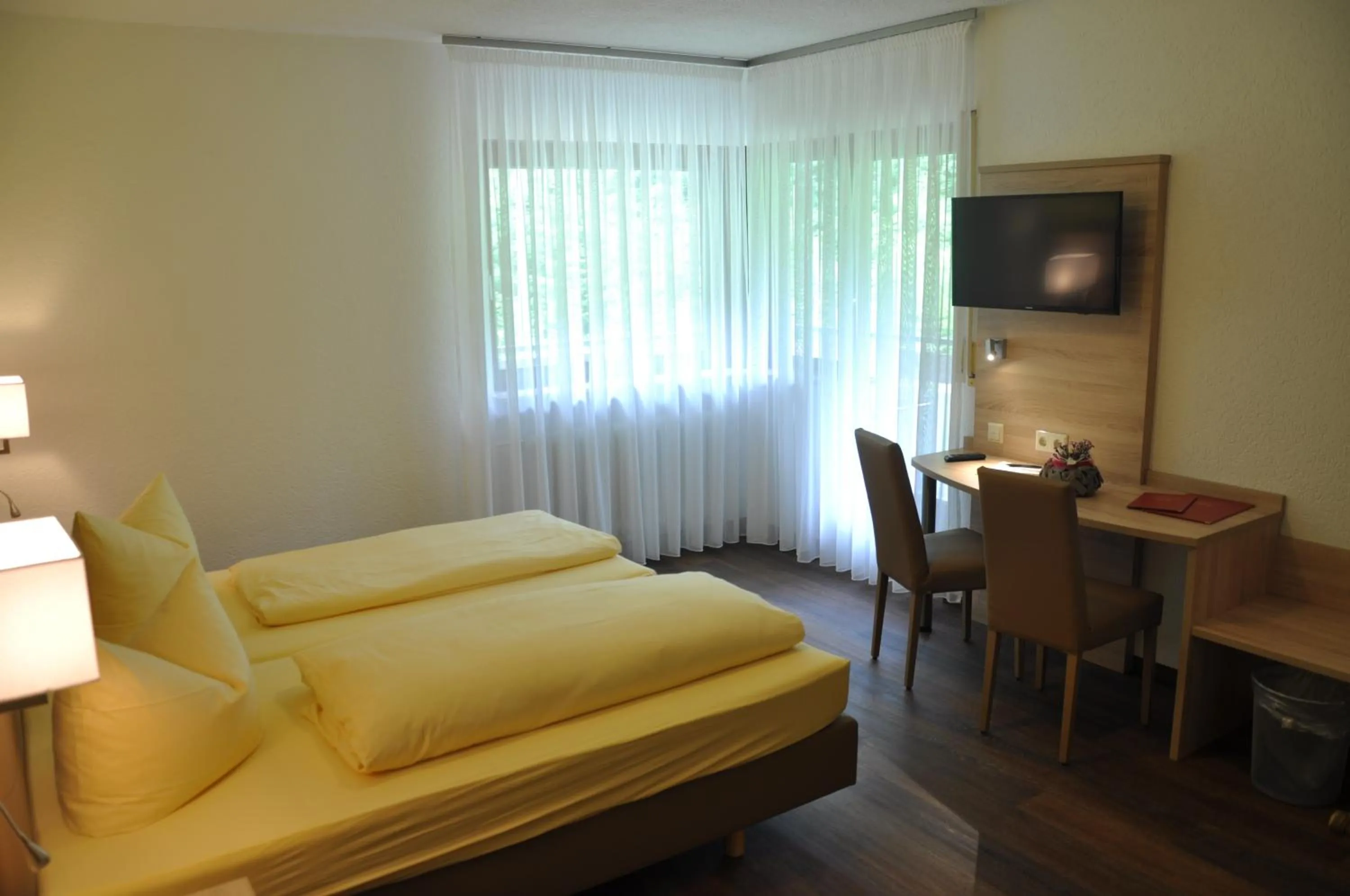 Photo of the whole room, Bed in Grüner Hof