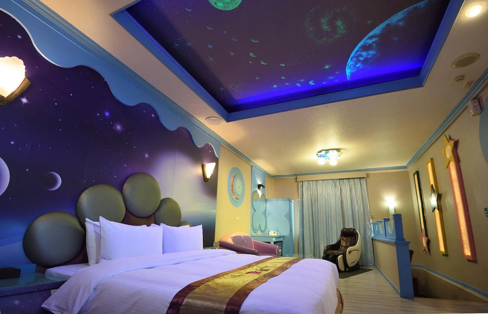 Summer House Motel