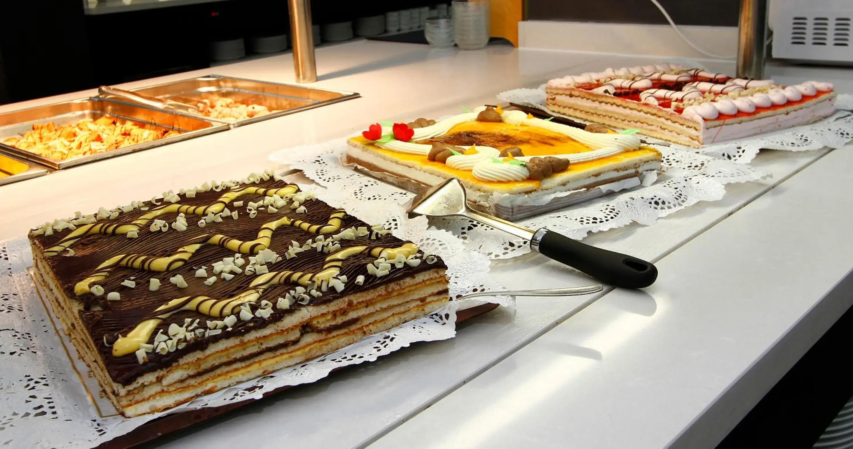 Restaurant/places to eat in Summer Hotel Restaurant/places to eat in Summer Hotel