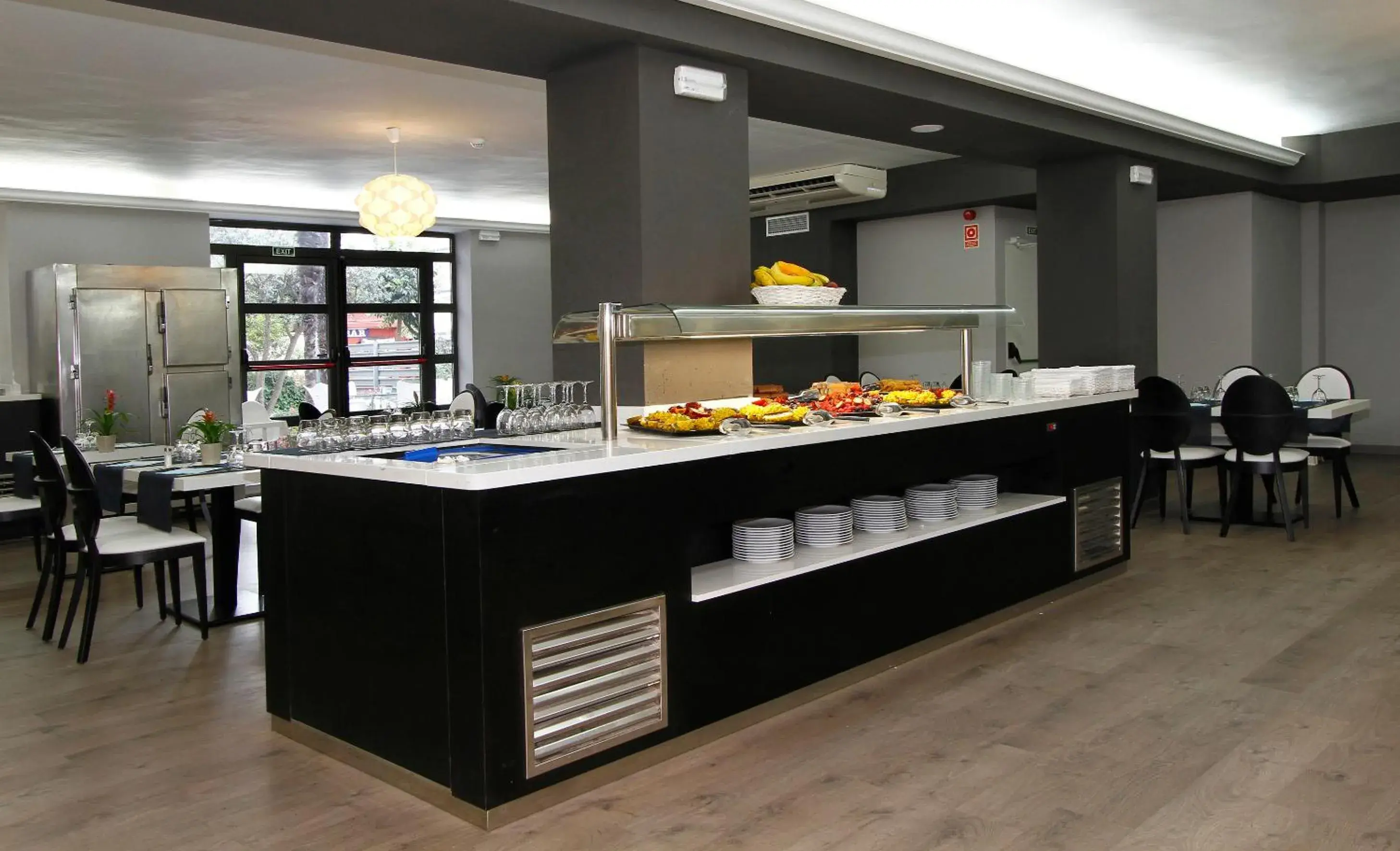 Restaurant/places to eat in Summer Hotel Restaurant/places to eat in Summer Hotel