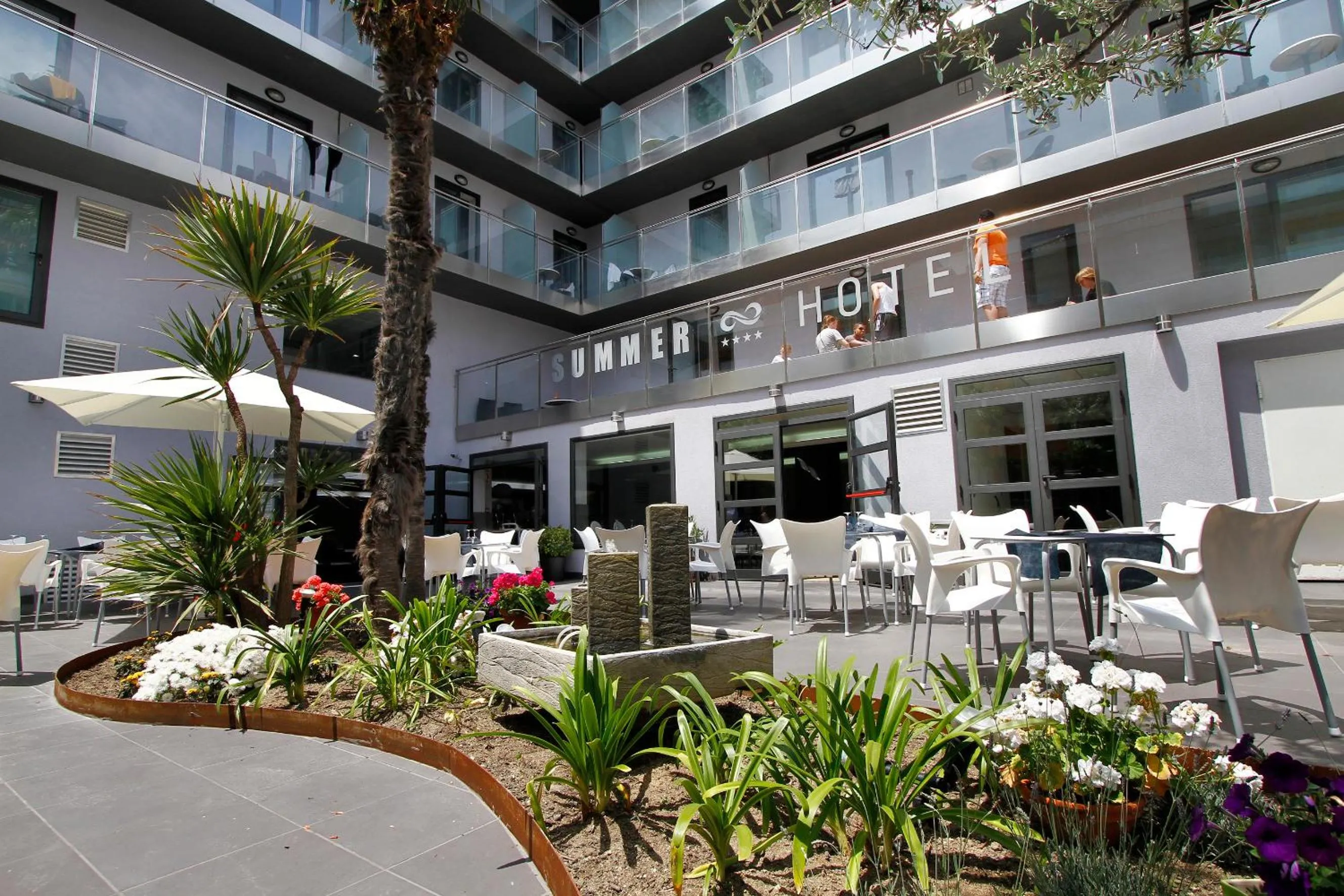 Patio in Summer Hotel