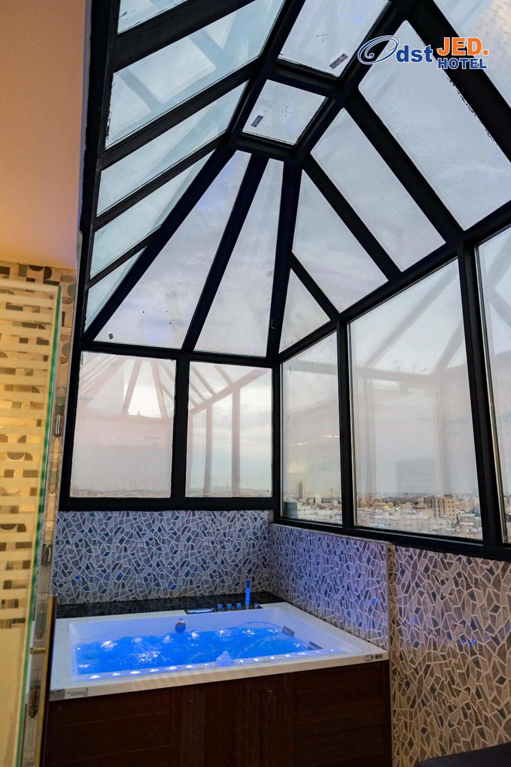 Hot Tub in Odst Jeddah