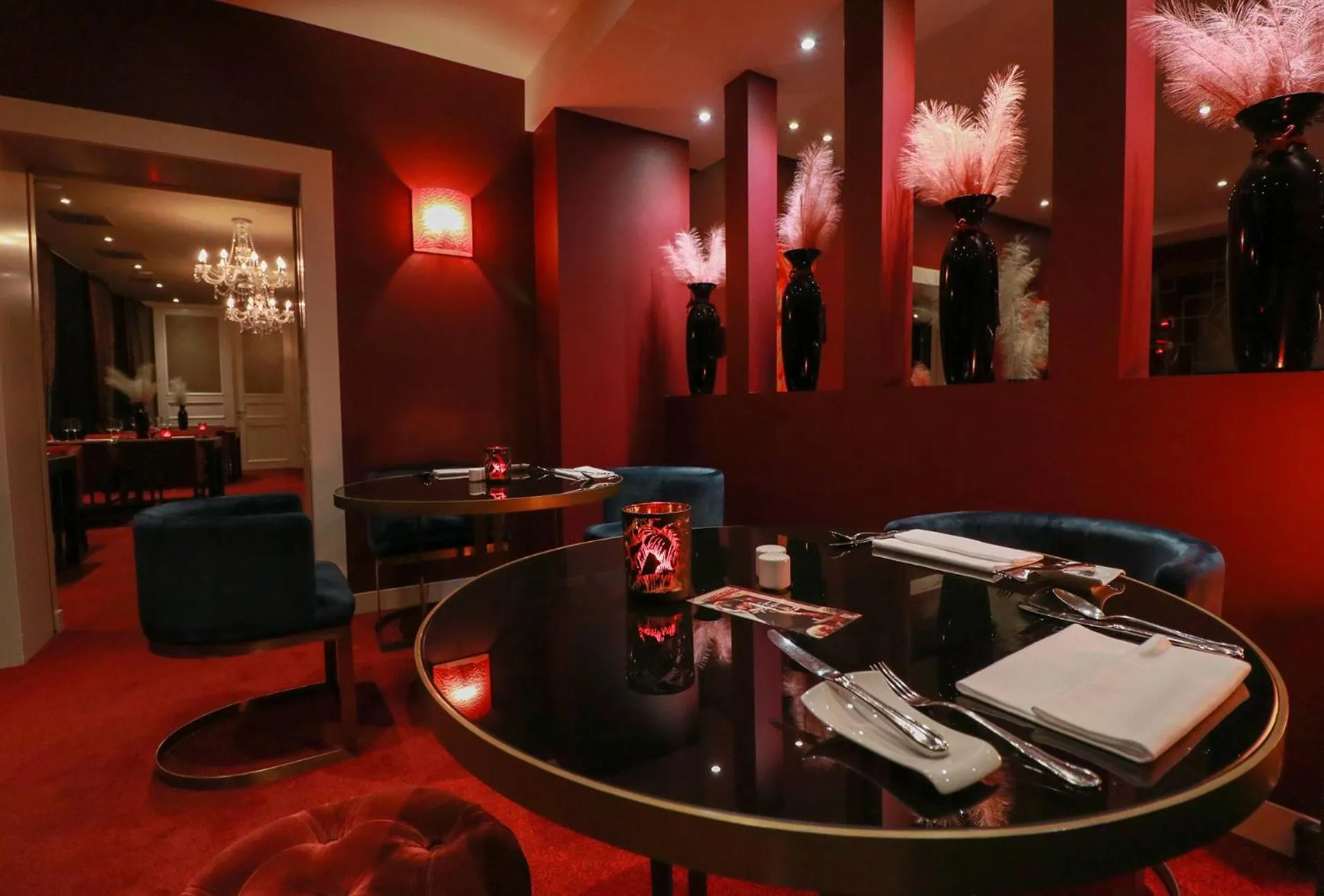 Restaurant/places to eat in Haverkamp Suites