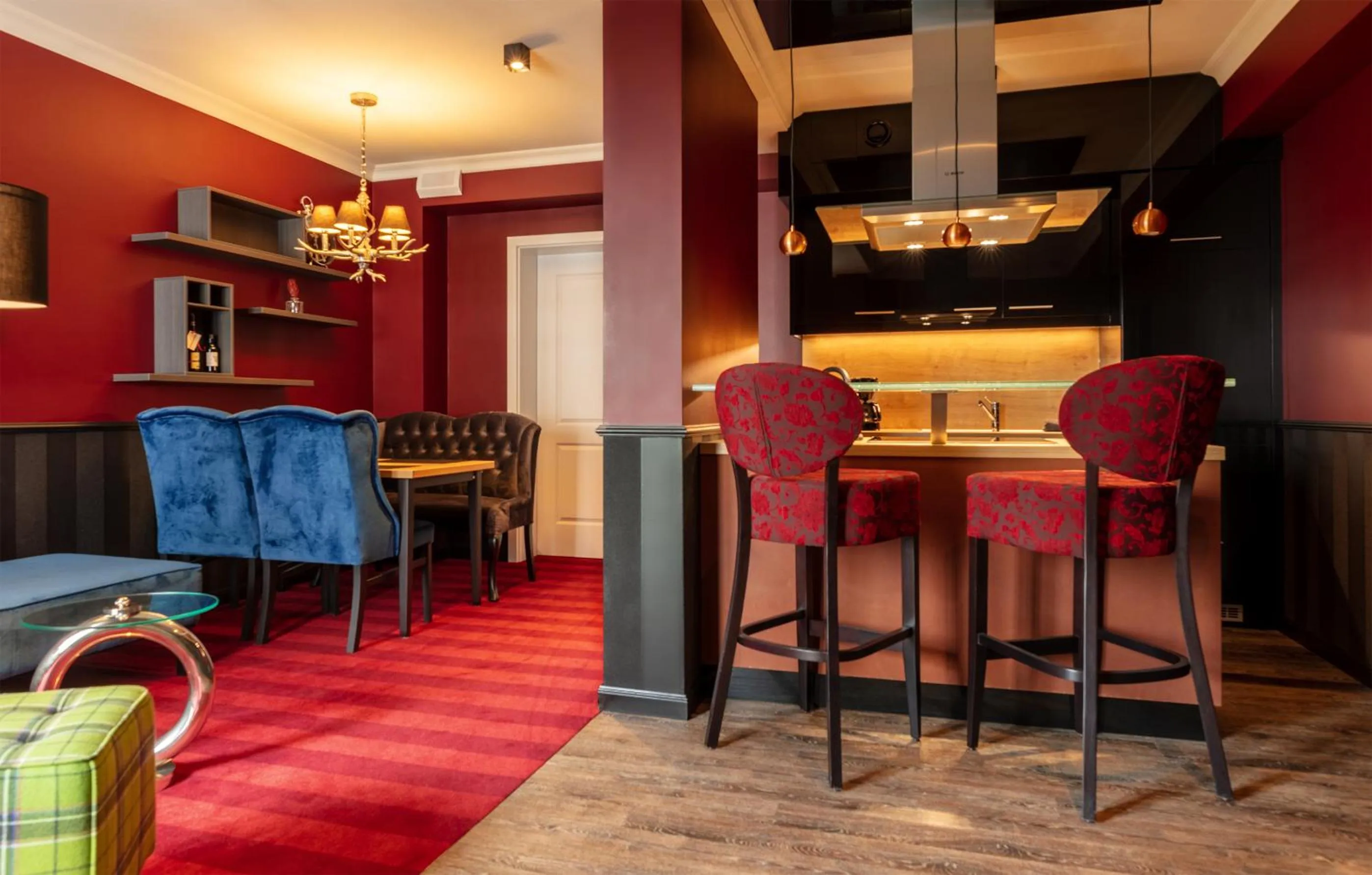 Kitchen or kitchenette in Haverkamp Suites