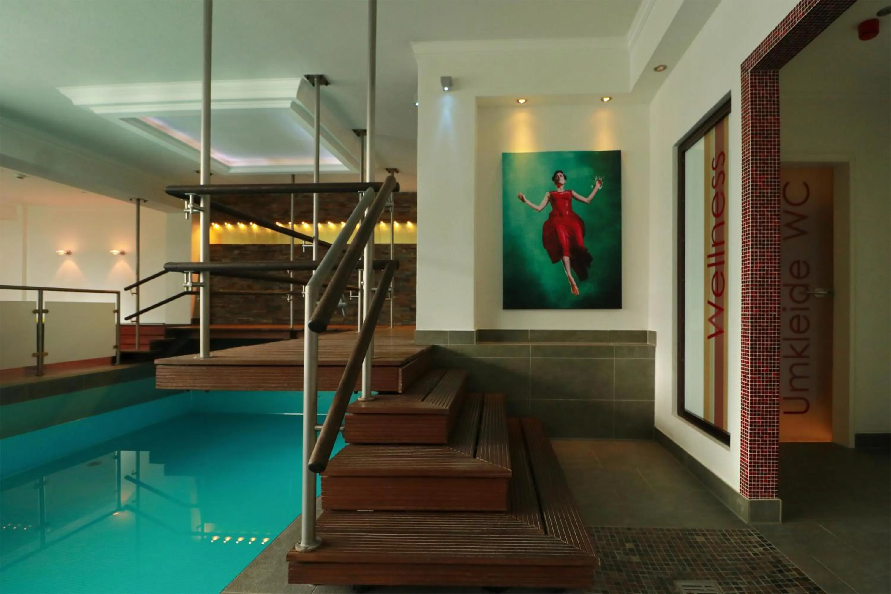 Swimming pool in Haverkamp Suites