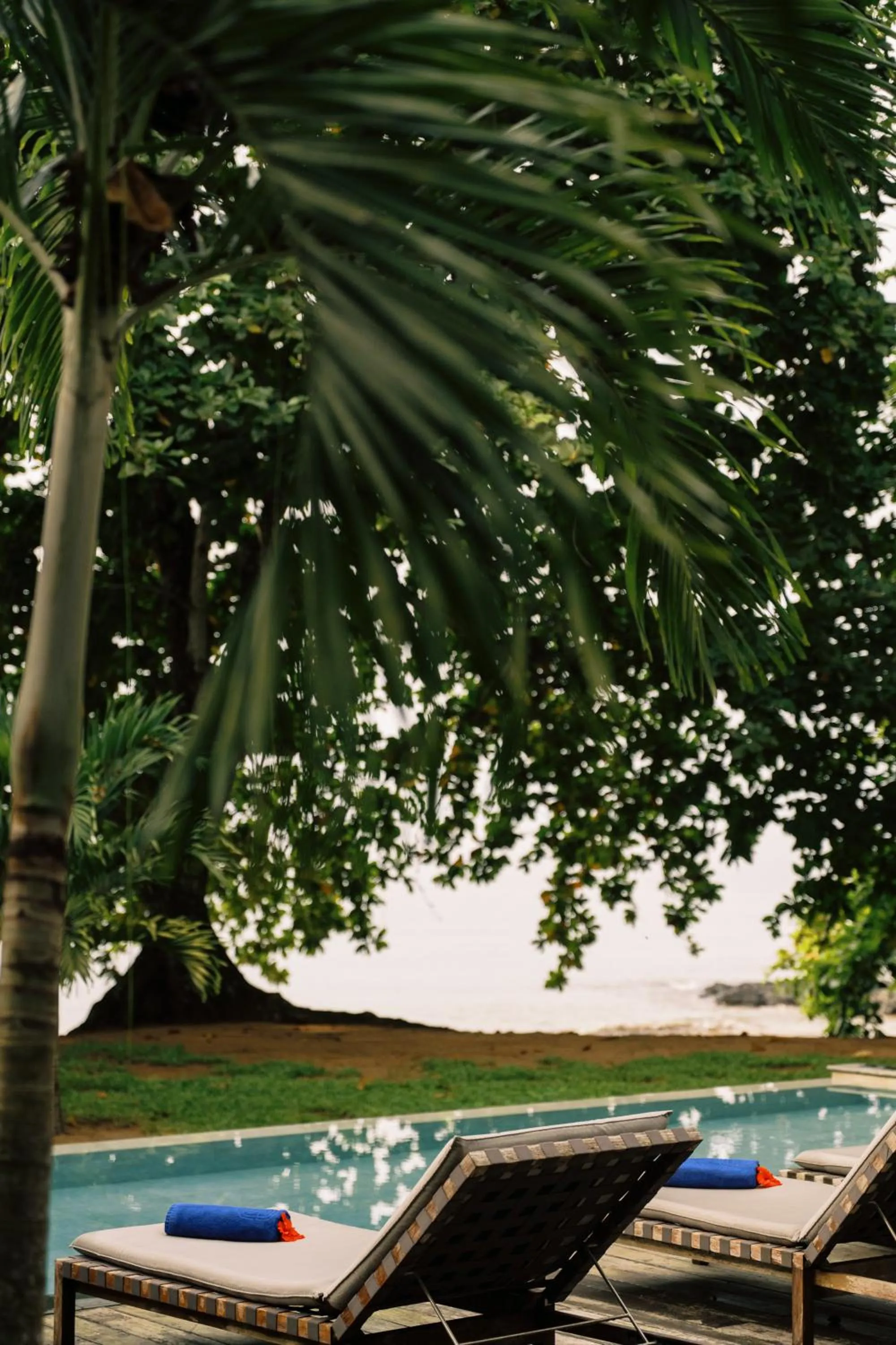 Swimming pool in Sundy Praia - Principe Collection